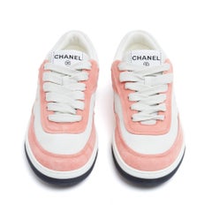 Chanel 2024 Baskets CC Blanc Rose EU38 Resort Pink Suede Sneakers UK5 US7.5 NIB