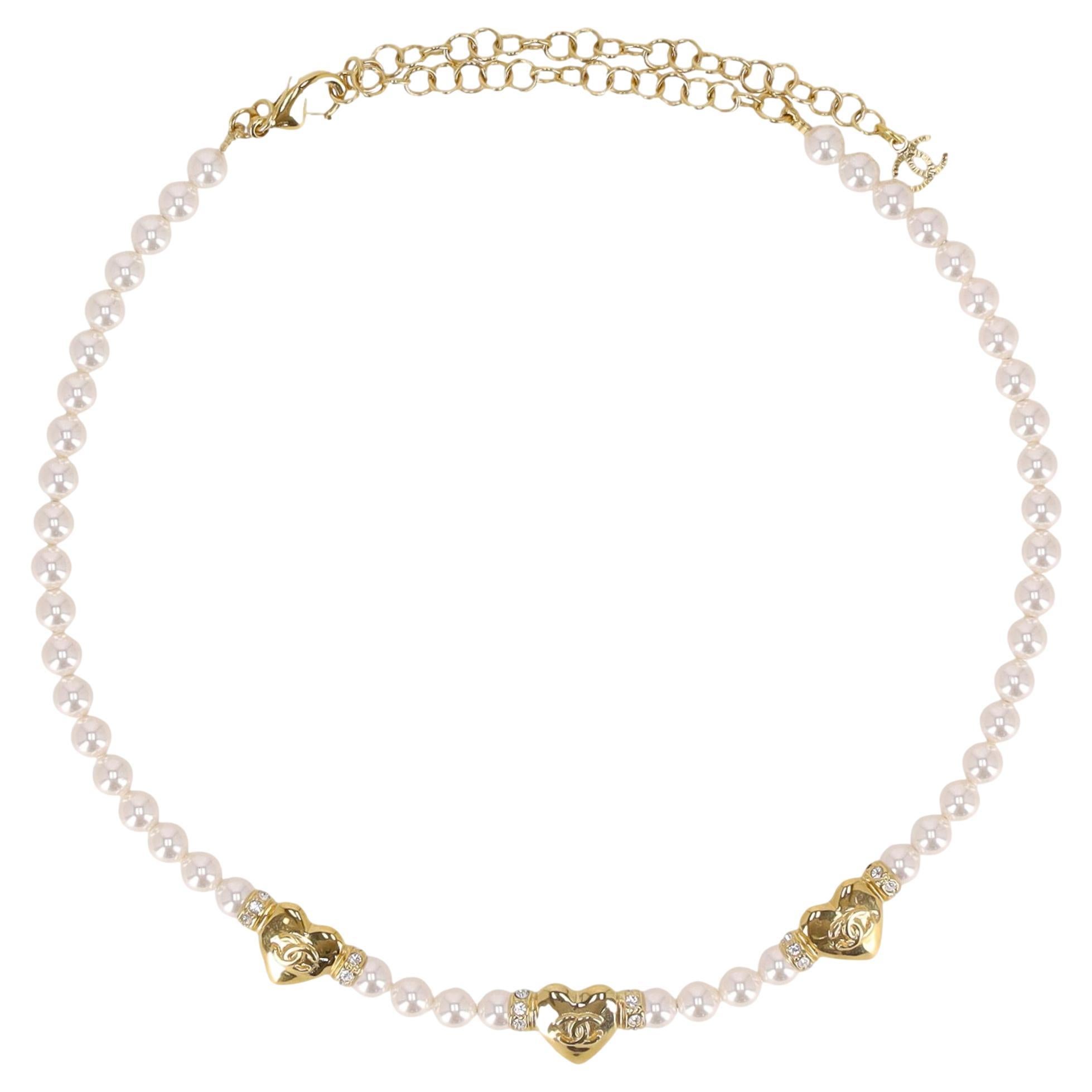 Chanel 2024 Collection Pearl Choker Necklace With 'CC' Logo Heart Pendants For Sale