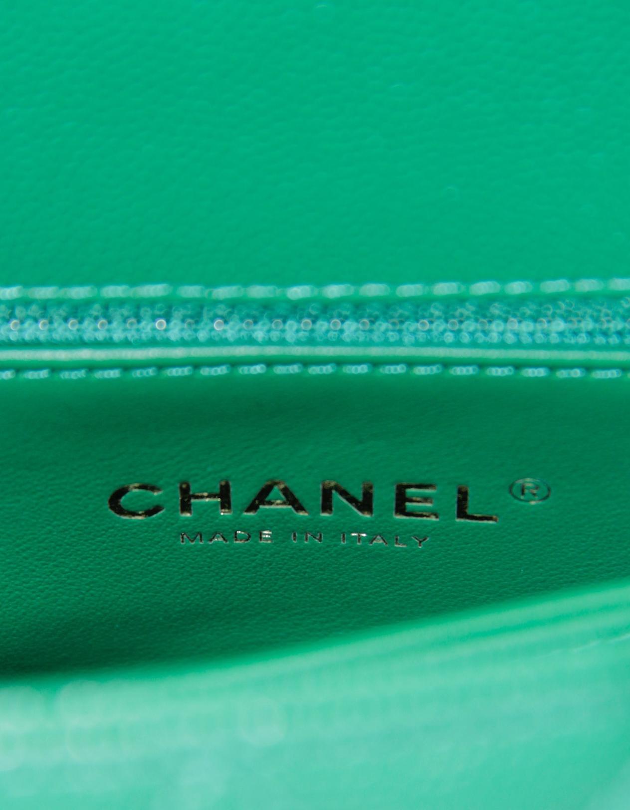 Chanel 2024 Green Caviar Leather Quilted Mini Coco Handle Flap Bag For Sale 4
