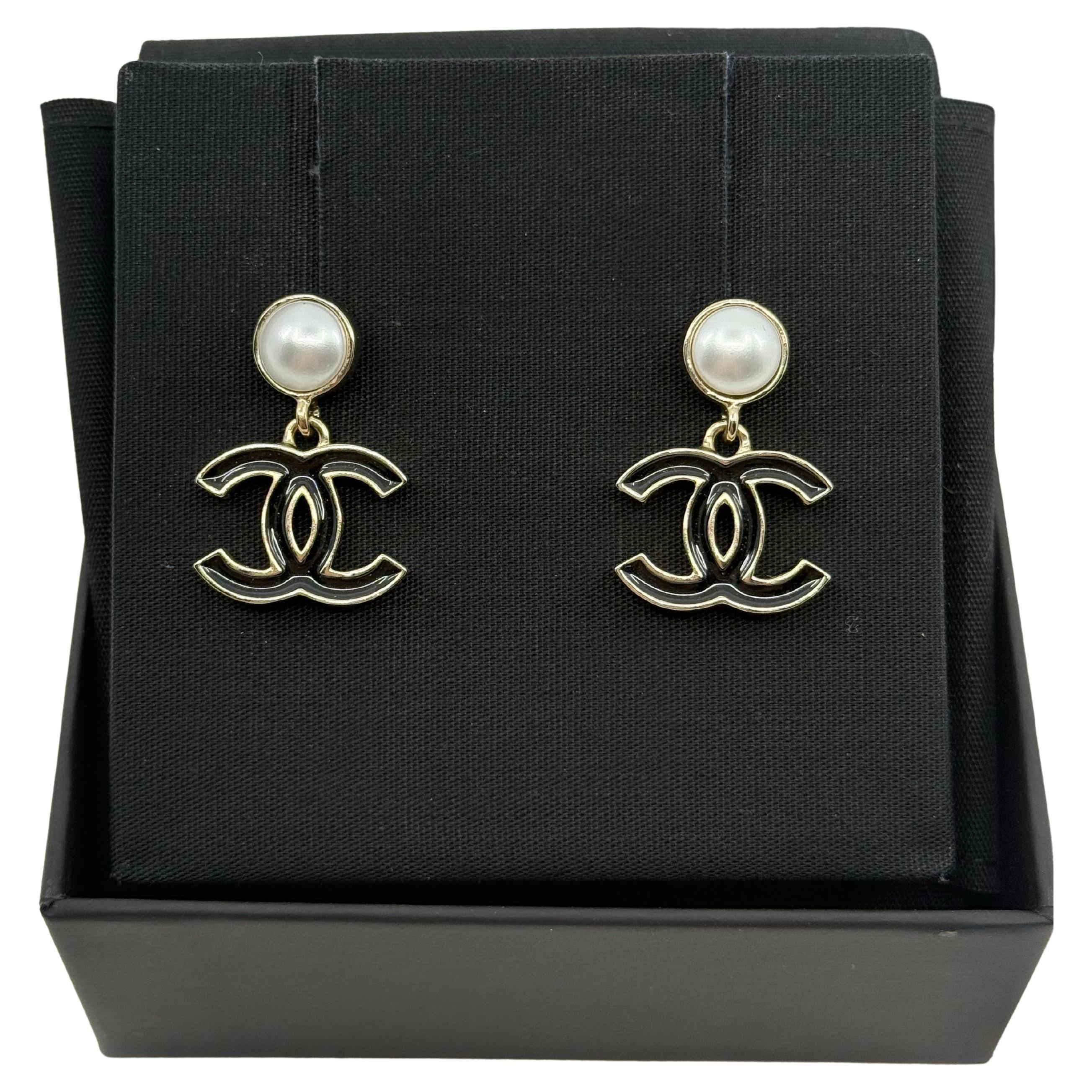 CHANEL 2025 Faux Pearl CC Dangle Earrings