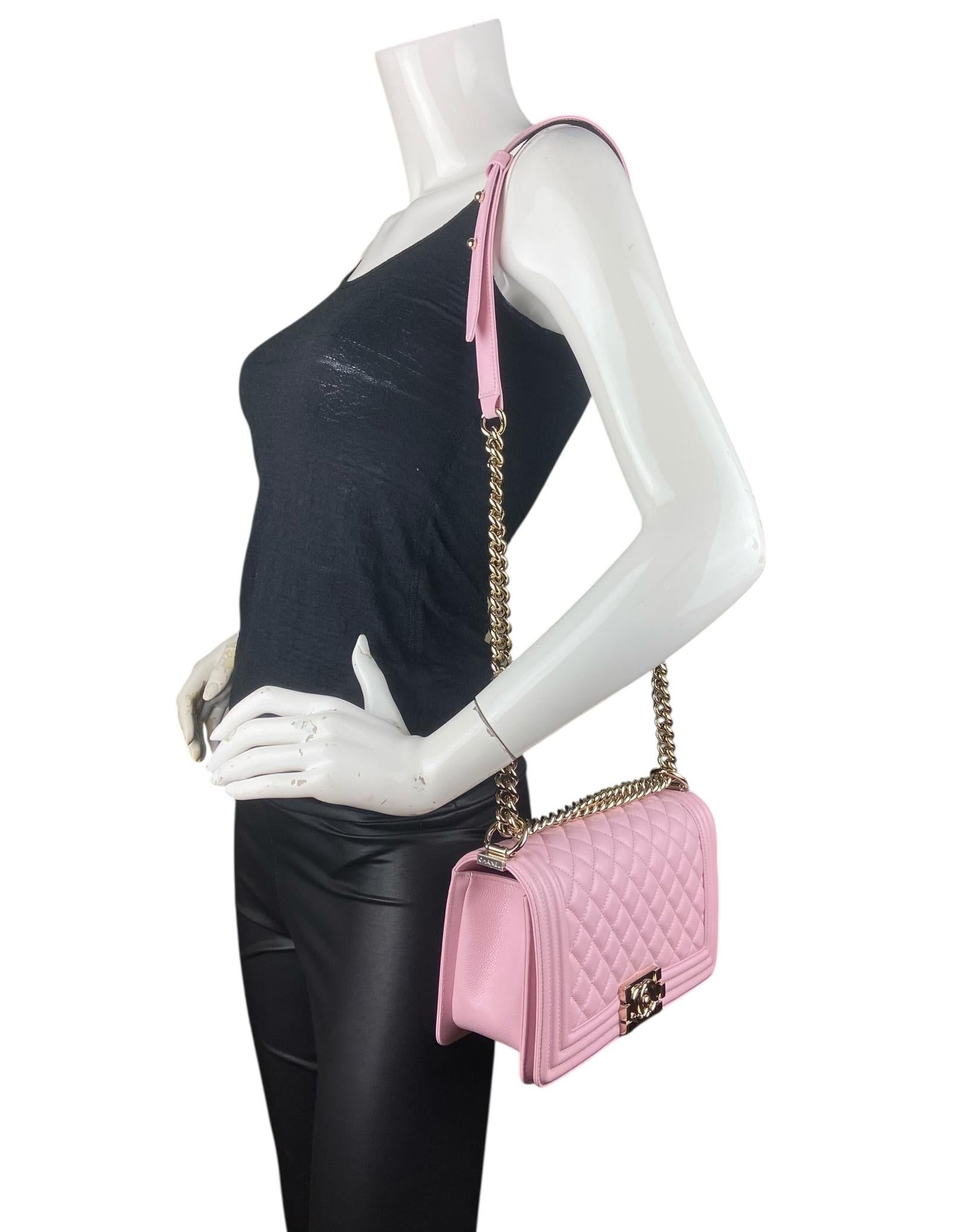 Marrone Chanel NWT 2025 Rosa Caviale Pelle Trapuntata Media Borsa Ragazzo con HW Pallido Oro in vendita