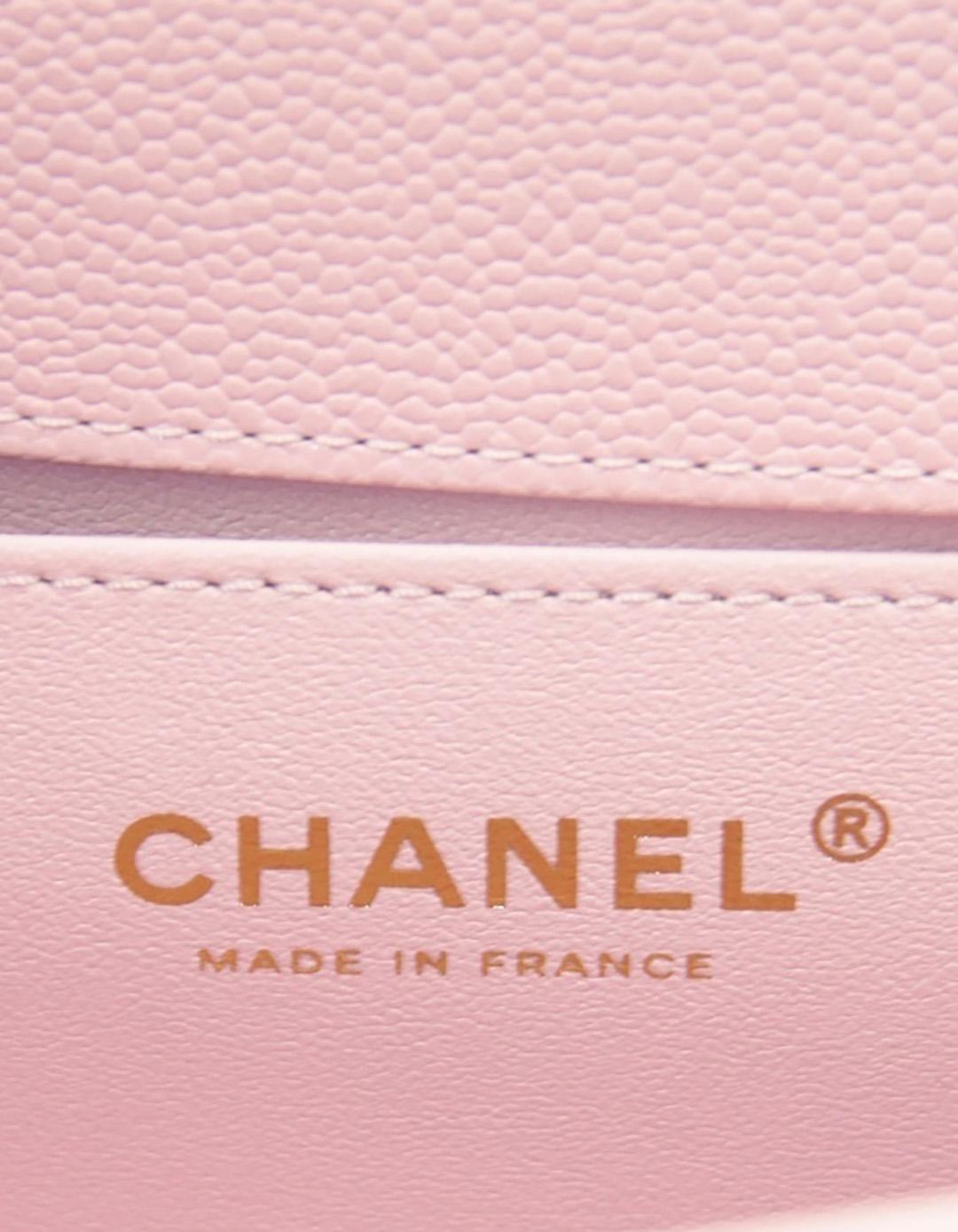 Chanel NWT 2025 Rosa Caviale Pelle Trapuntata Media Borsa Ragazzo con HW Pallido Oro in vendita 3