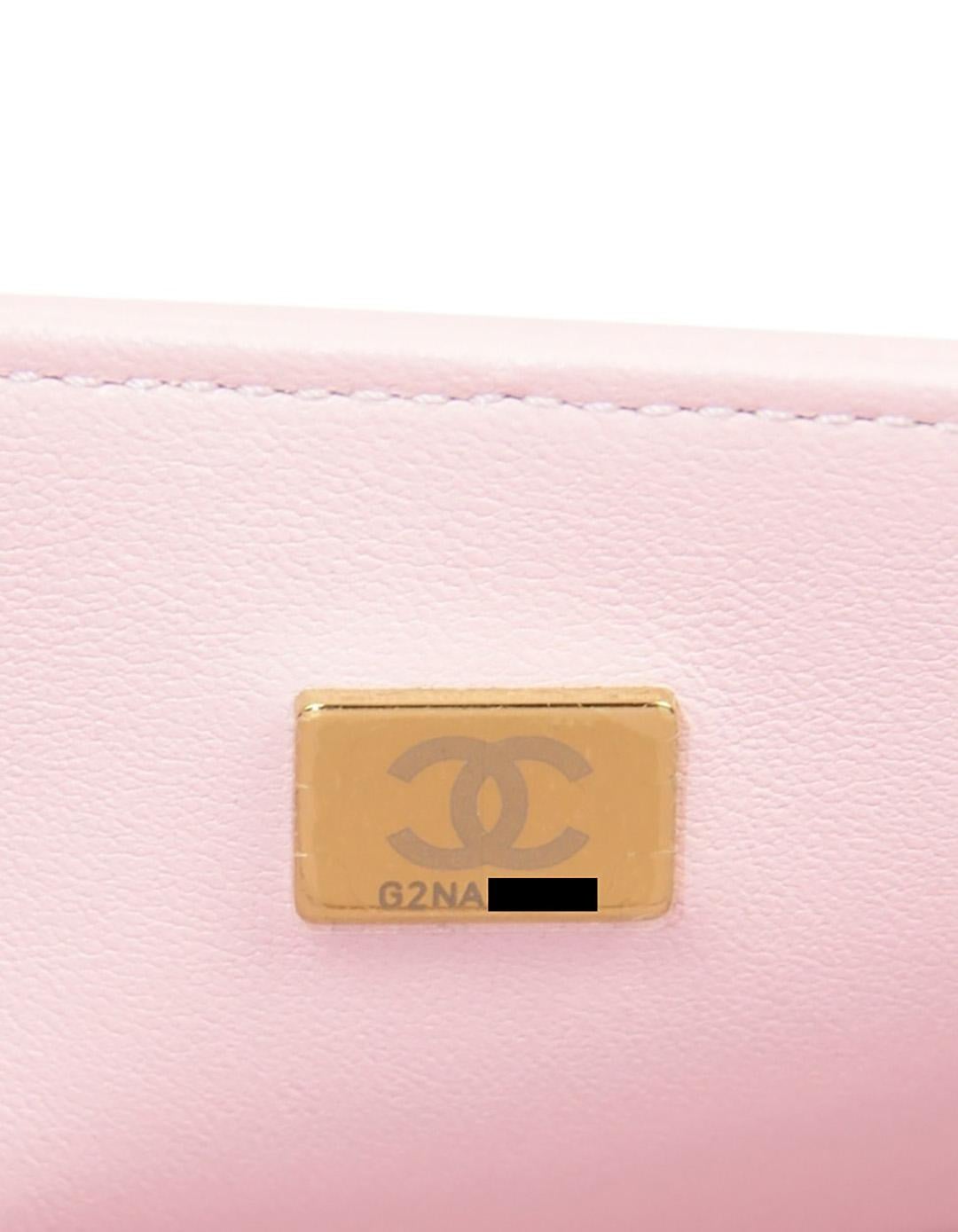 Chanel NWT 2025 Rosa Caviale Pelle Trapuntata Media Borsa Ragazzo con HW Pallido Oro in vendita 4