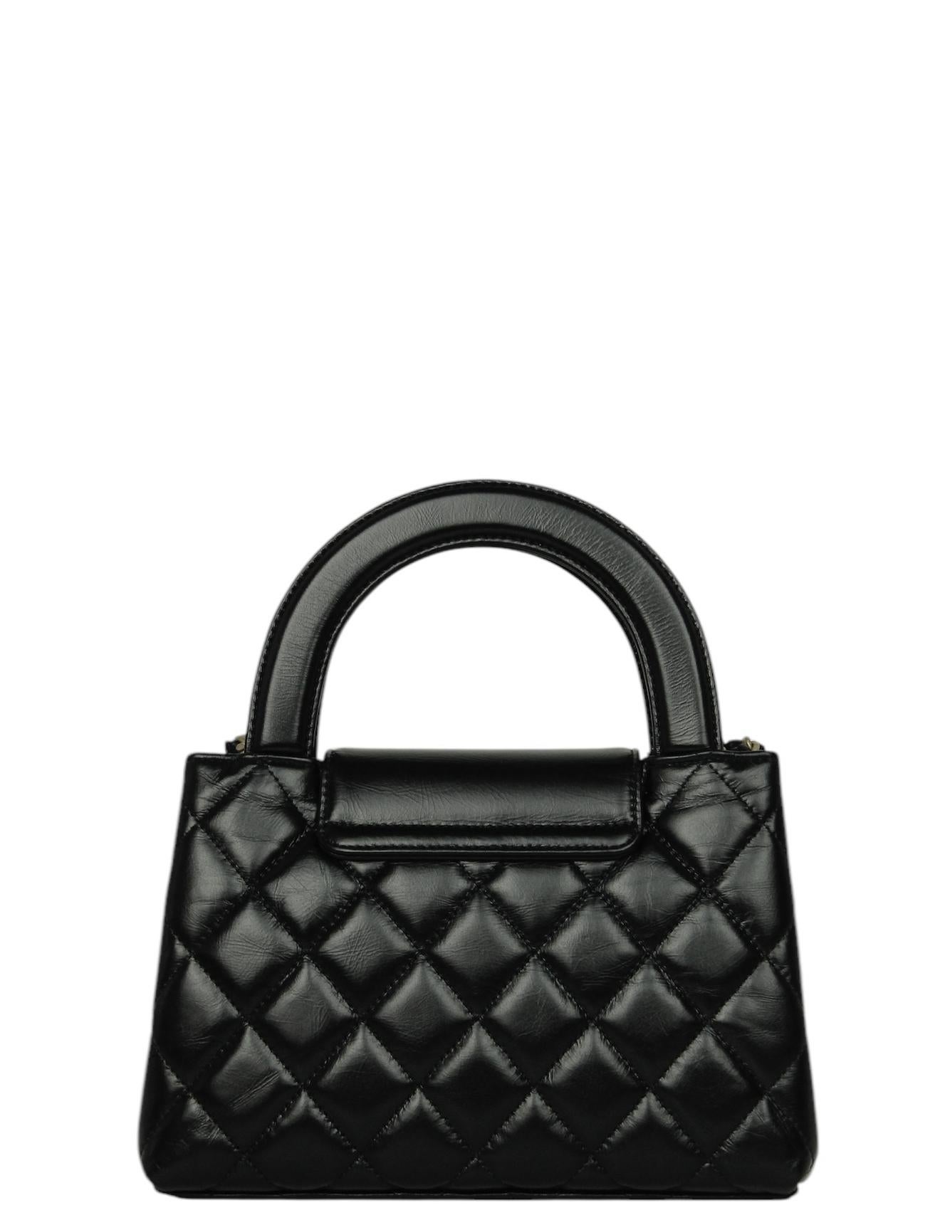 Chanel 2025C Black Calfskin Leather Quilted Nano Kelly Shopper Bag In New Condition In New York, NY