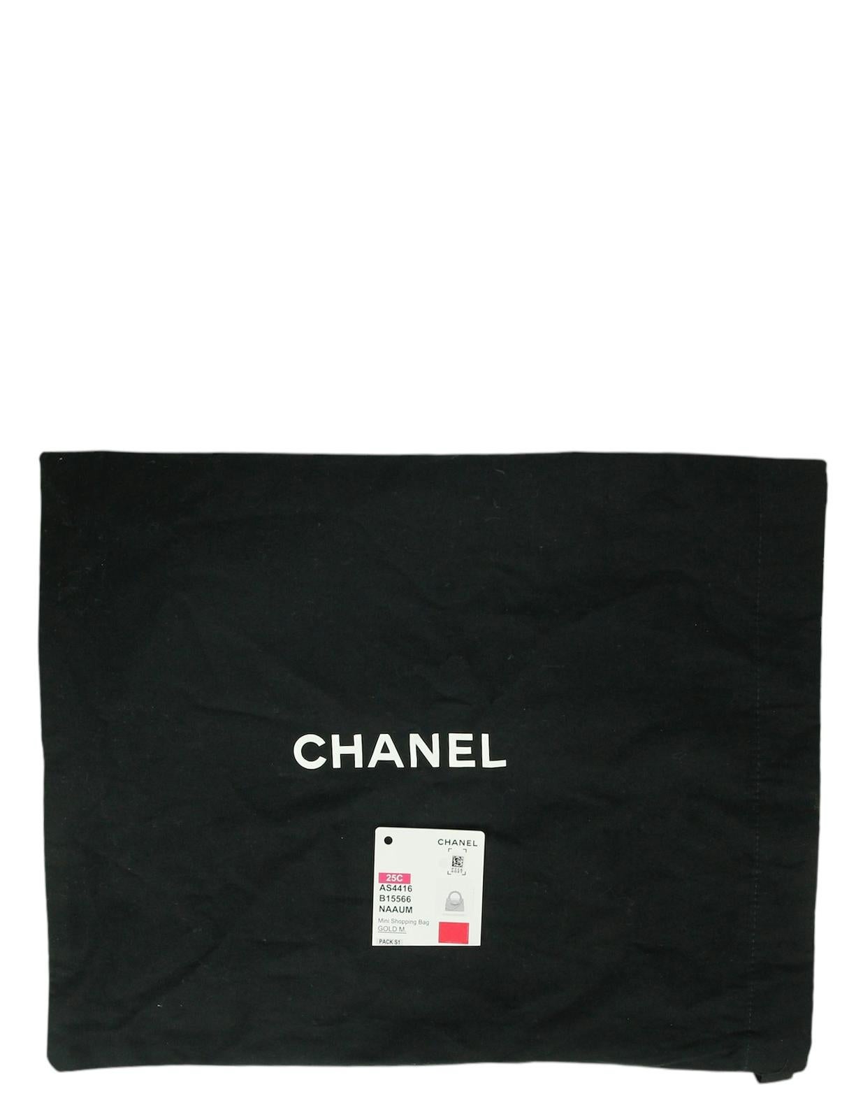 Chanel 2025C Bolso Crossbody Nano Kelly acolchado de piel de becerro rojo oscuro 5