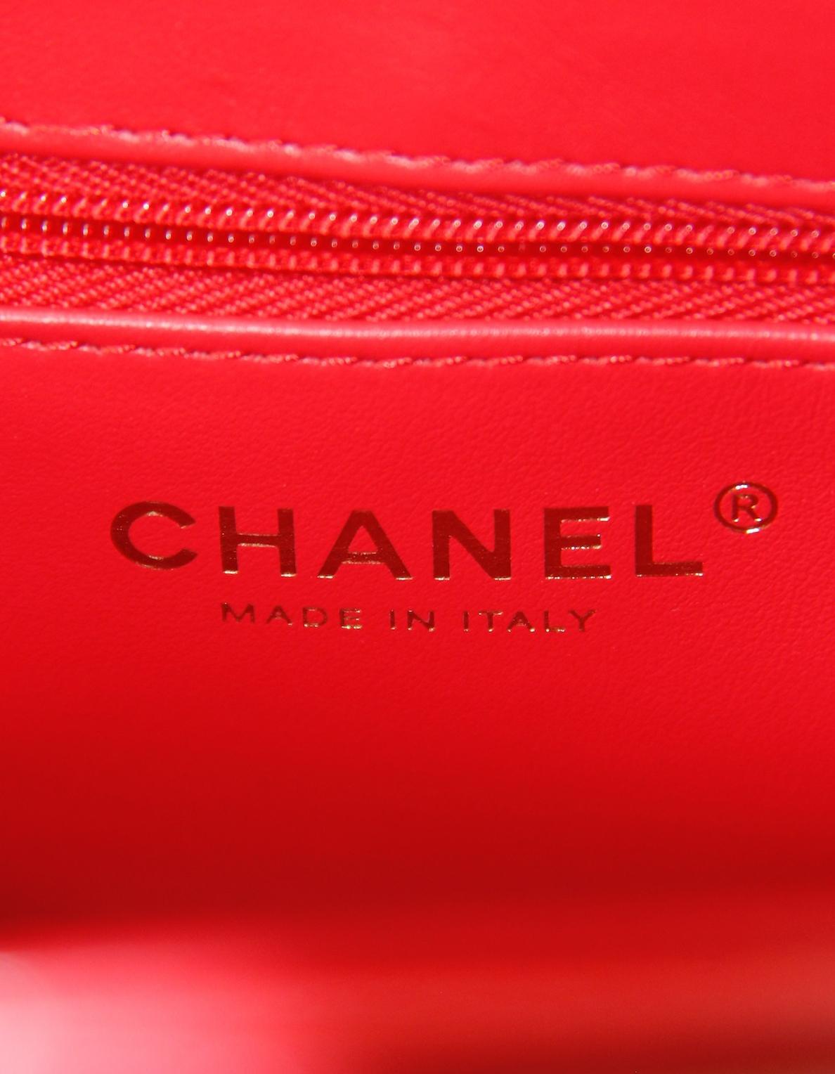 Chanel 2025C Bolso Crossbody Nano Kelly acolchado de piel de becerro rojo oscuro 4