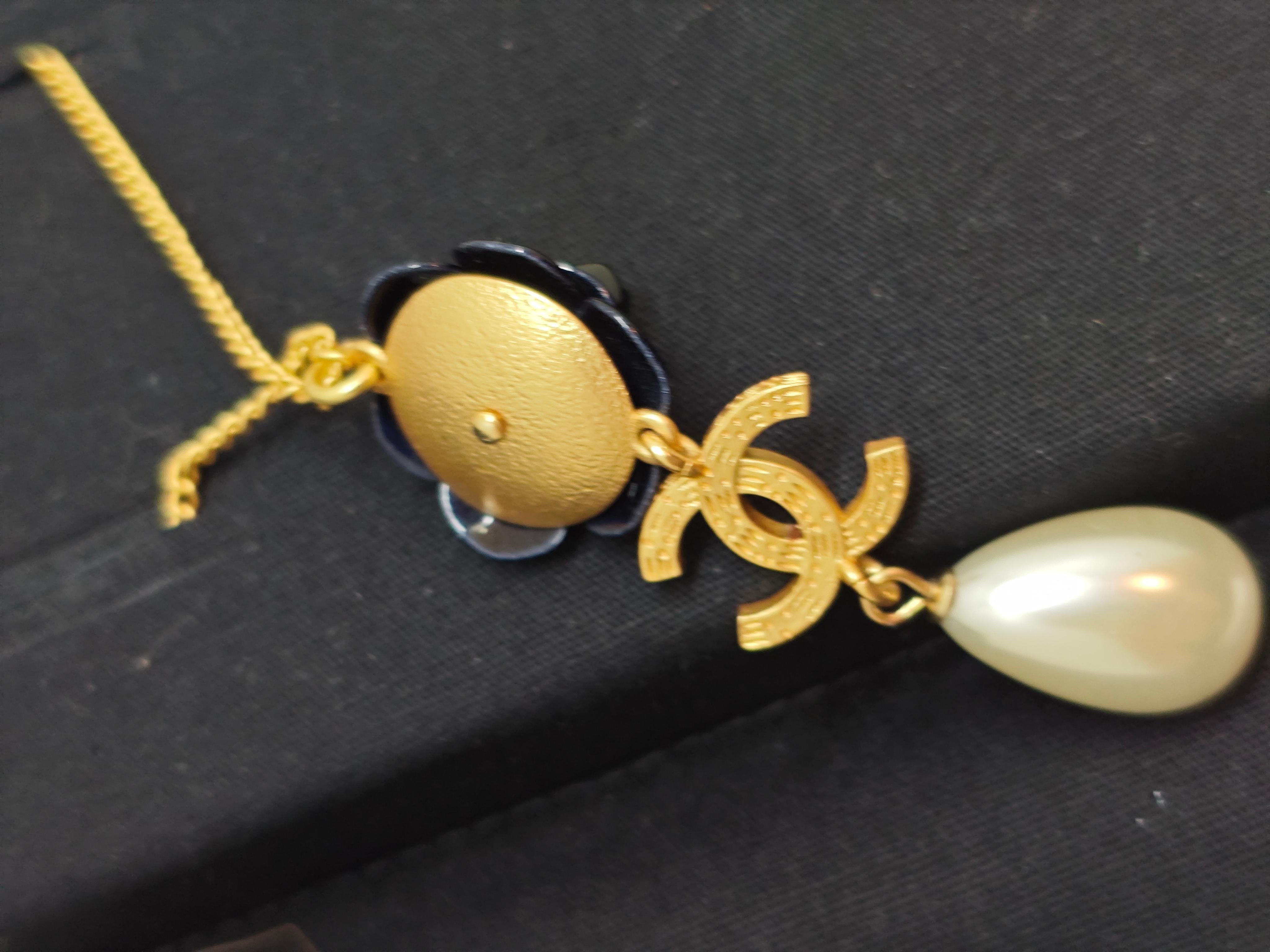 Contemporary Chanel 20A Drop Pearl Black Camellia Flower Necklace