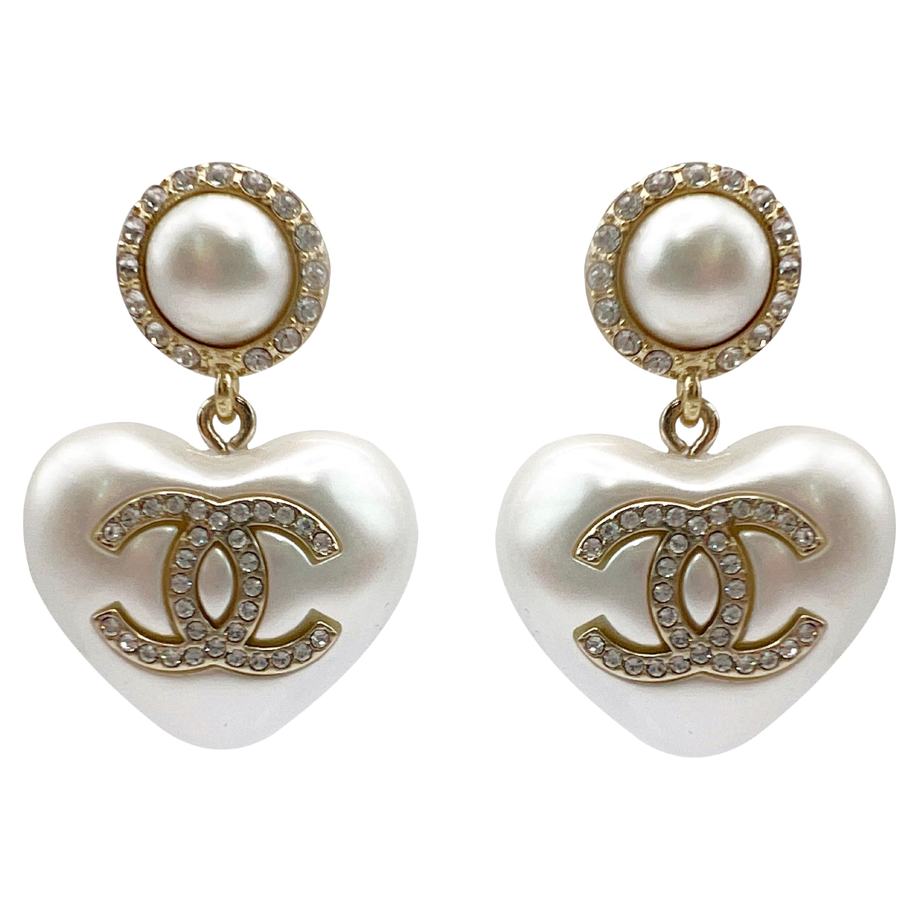 Chanel 21A Pearl Crystal CC Heart Drop Earrings Coco Neige 66184