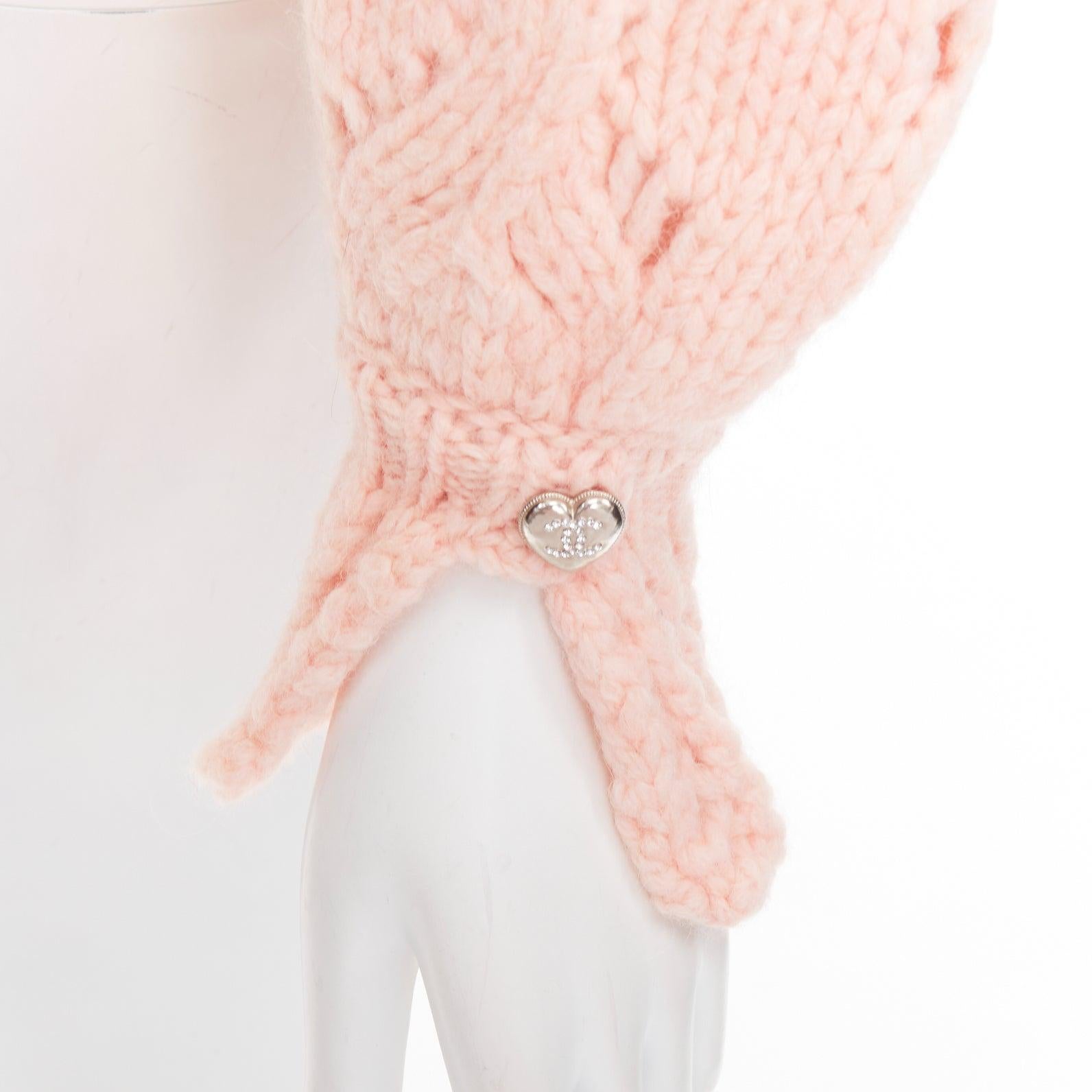 CHANEL 21B rosa Wolle Alpaka Mischung Rüschen Capelet Pullover FR34 XS
Referenz: ZETO/A00005
Marke: Chanel
Designer: Virginie Viard
Collection'S: 21B
MATERIAL: Wolle, Alpaka, Gemisch
Farbe: Rosa
Muster: Solide
Verschluss: Pullover
Zusätzliche