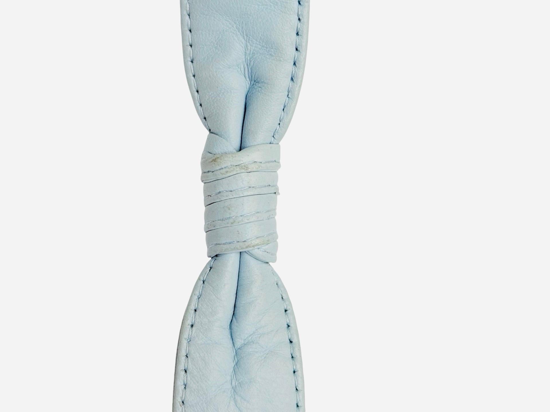 Chanel 21cm light blue chevron lambskin shoulder bag For Sale 7