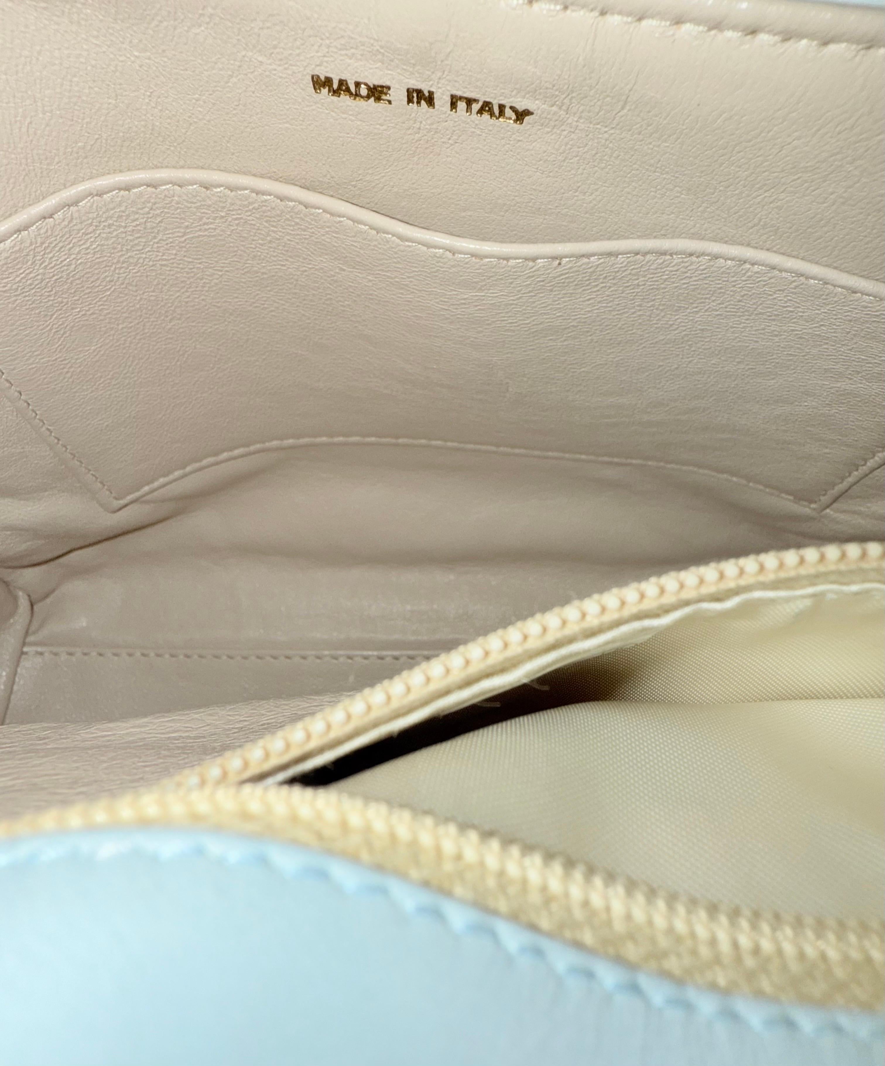 Chanel 21cm light blue chevron lambskin shoulder bag For Sale 15