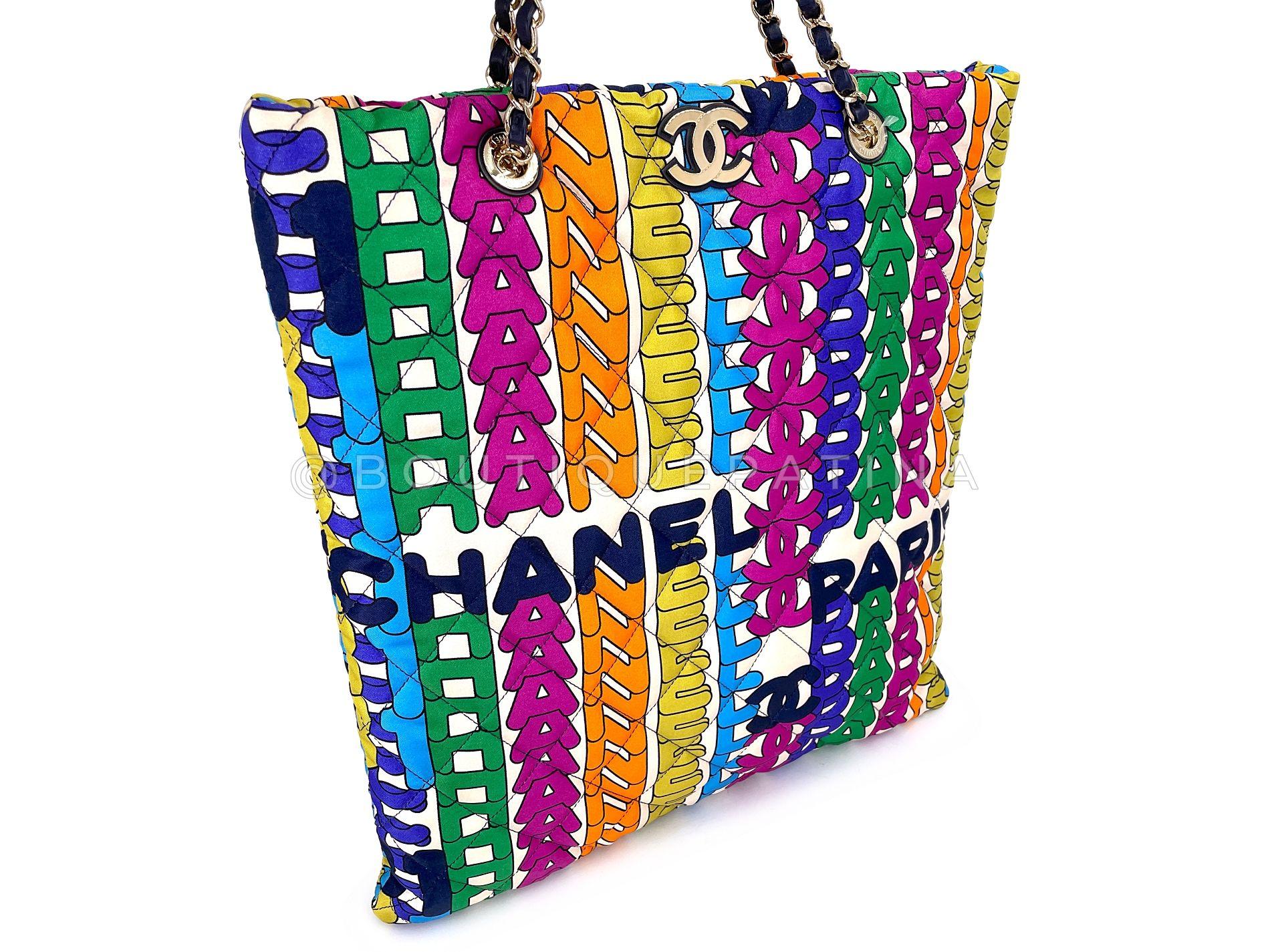 Beige Chanel 21K Rainbow Letter Print NS Quilted Tote Bag GHW 68768 en vente
