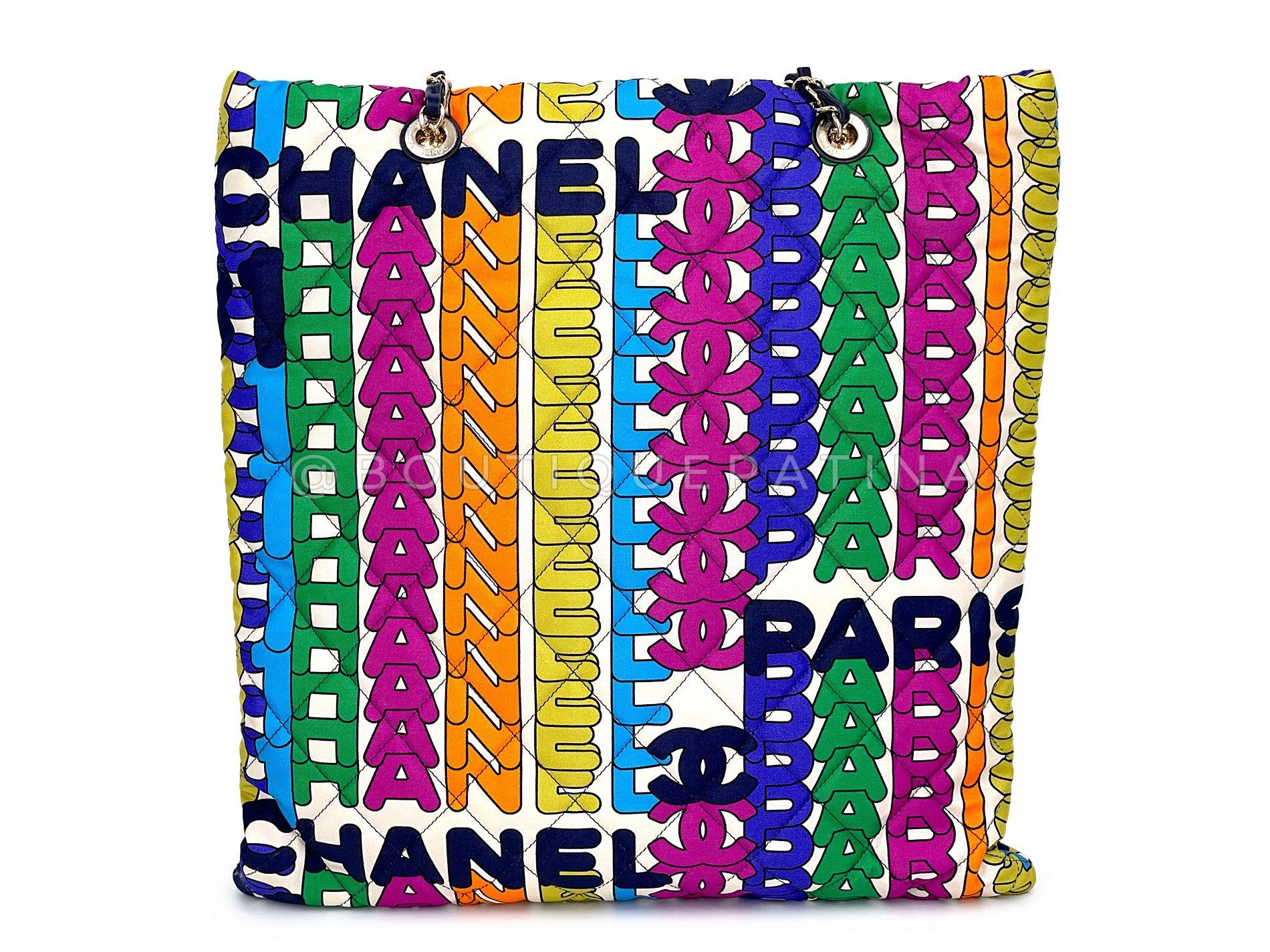 Chanel 21K Rainbow Letter Print NS Quilted Tote Bag GHW 68768 Pour femmes en vente