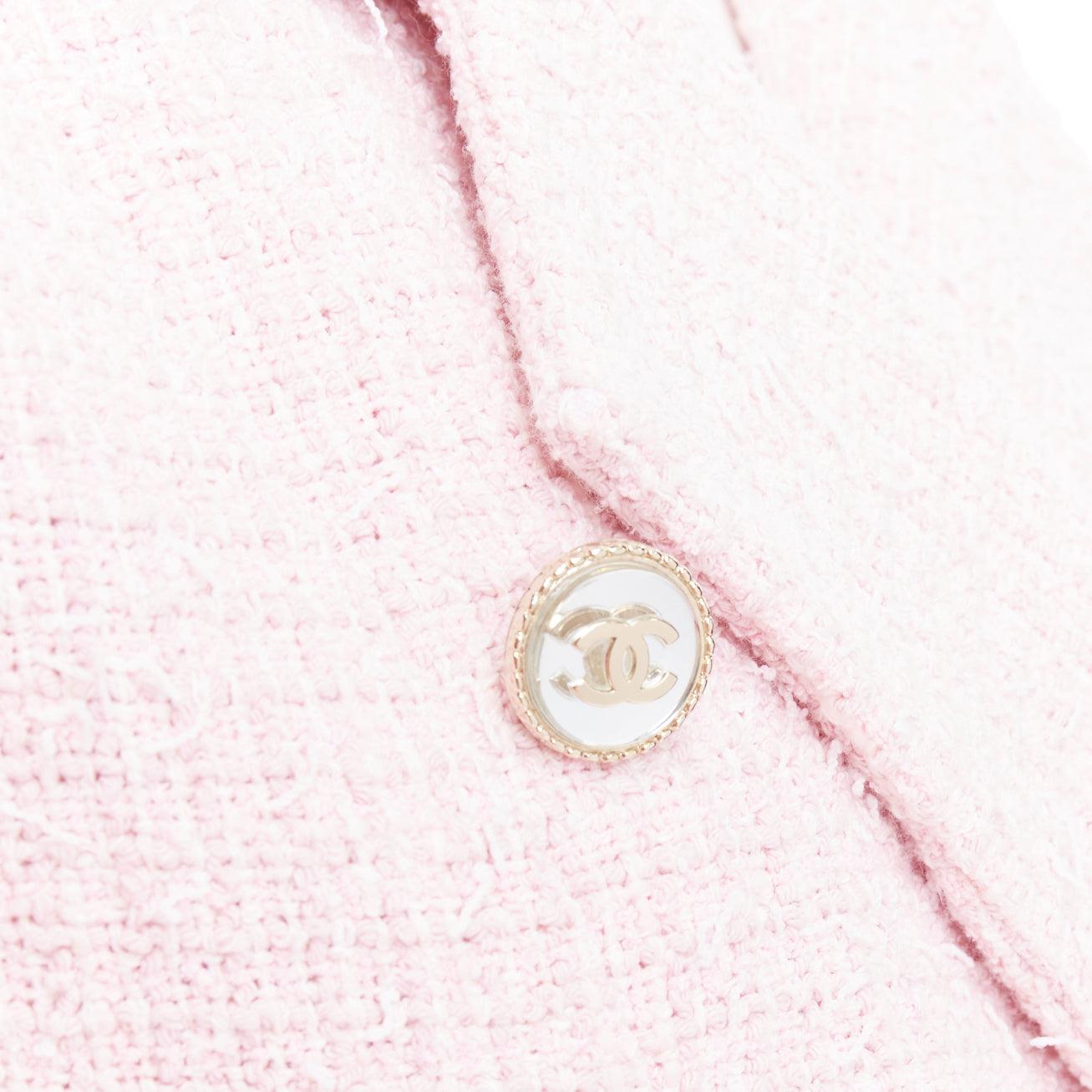Chanel 21P rosa in tweed di cotone con bottoni CC doppiopetto FR38 M. in vendita 3