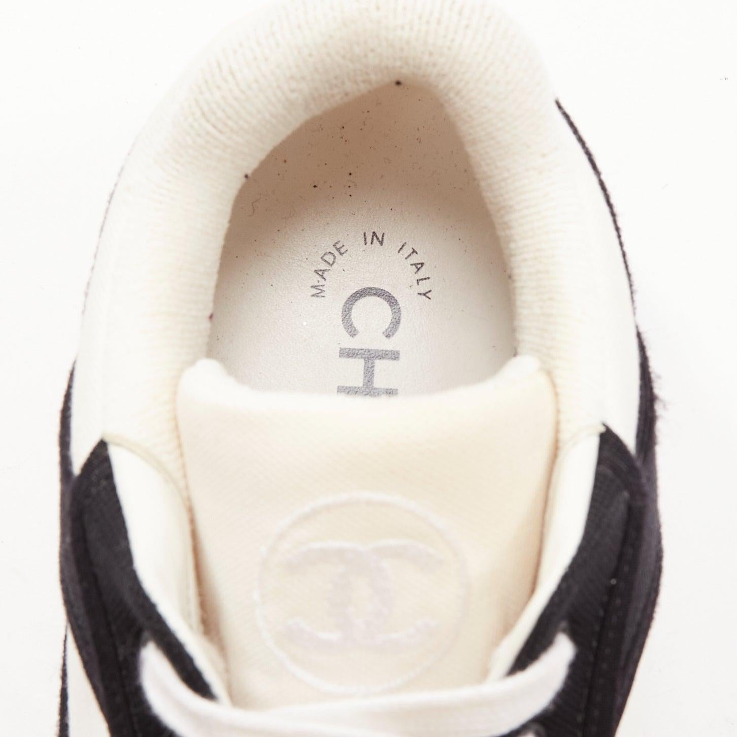 CHANEL 21S schwarz weiß CC Logo Stoff minimal schnüren Turnschuhe EU36.5 im Angebot 3