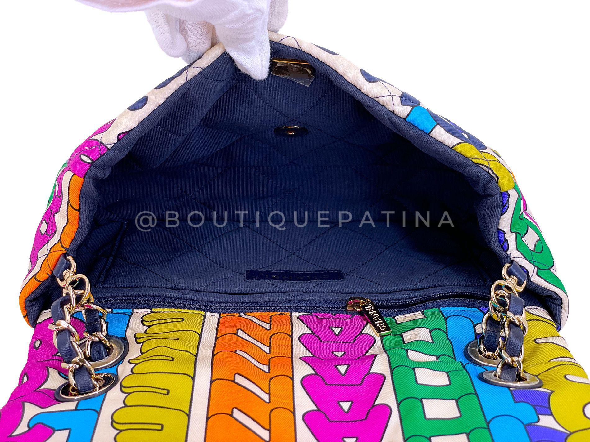 Chanel 21S Regenbogen Buchstaben gesteppt Logo Klappe Tasche GHW 68938 im Angebot 5