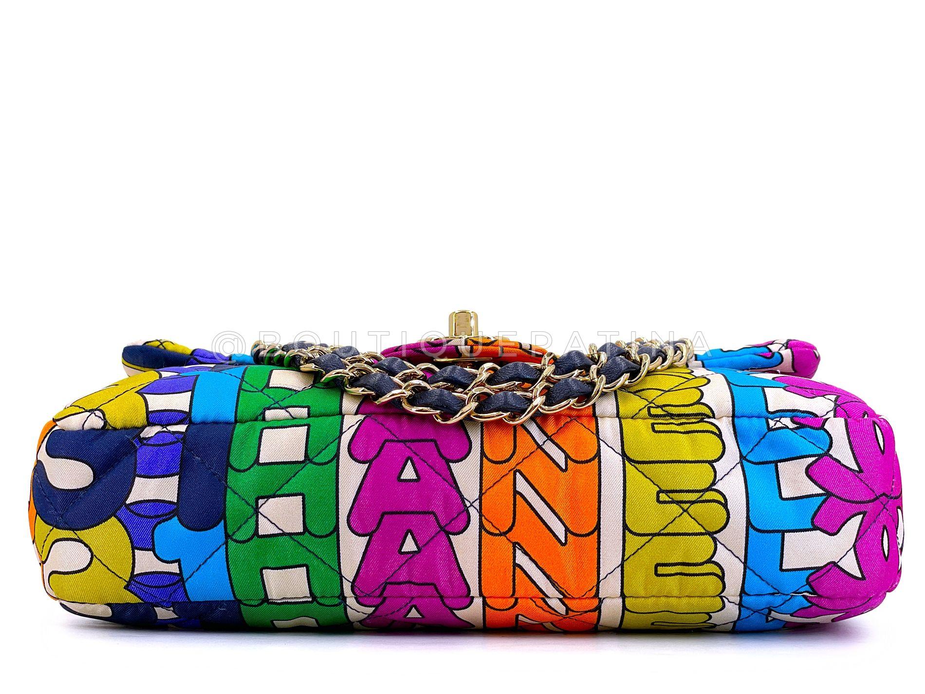 Chanel 21S Regenbogen Buchstaben gesteppt Logo Klappe Tasche GHW 68938 im Angebot 1