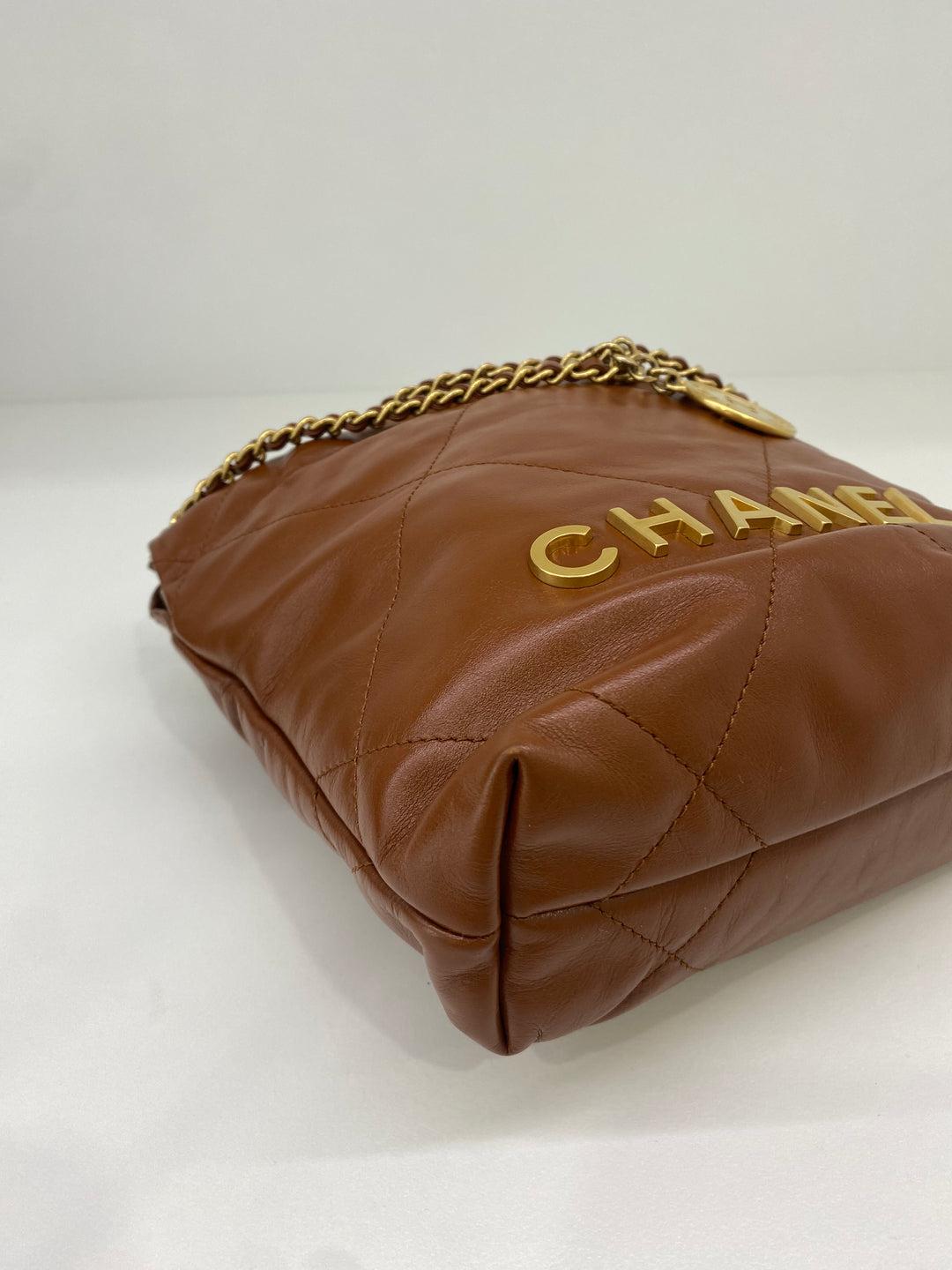 Chanel 22 Bag Mini - Caramel GHW For Sale 5