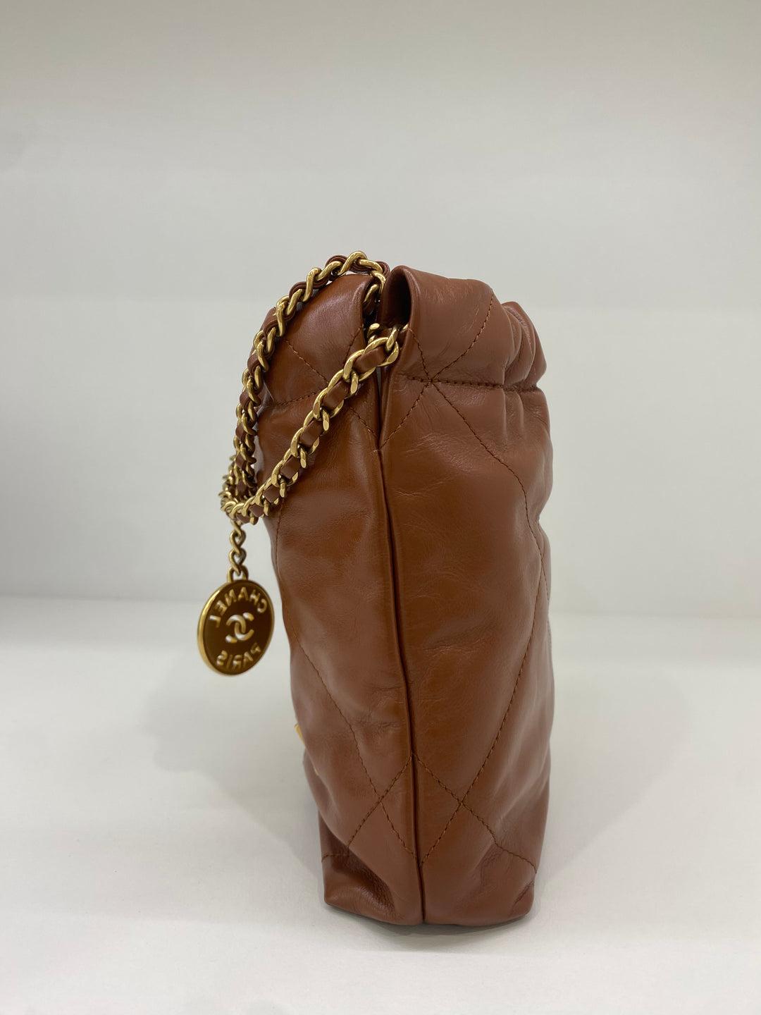 Chanel 22 Bag Mini - Caramel GHW In Excellent Condition For Sale In Double Bay, AU