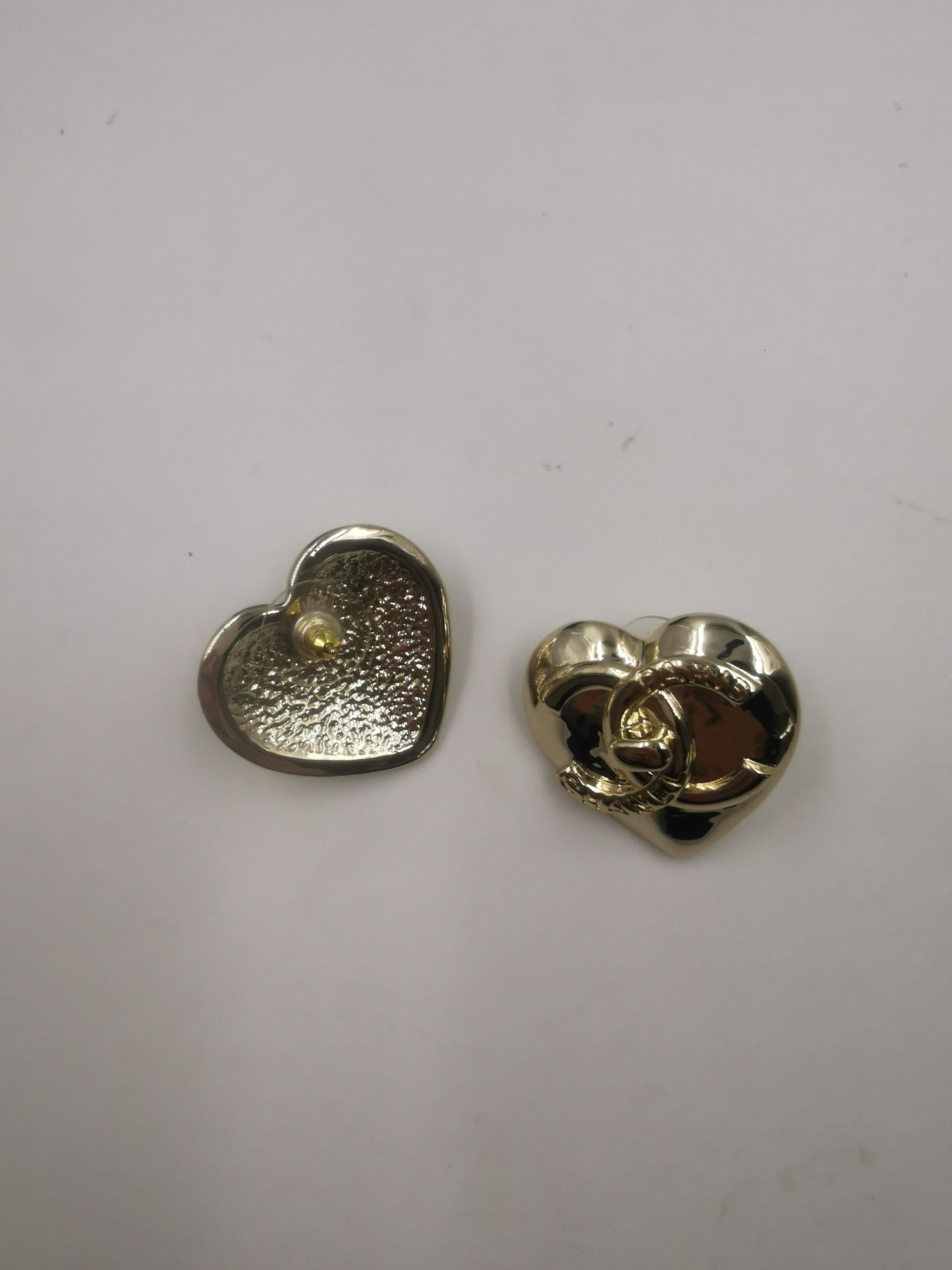 Contemporary Chanel 22 CC Light Gold LARGE Massive Heart Logo Studs Earrings