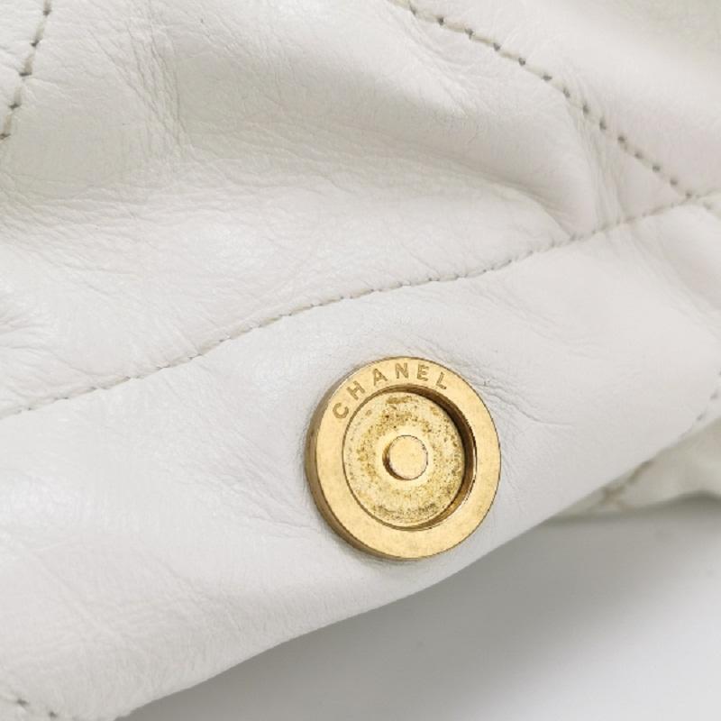 Chanel 22 Hobo Bag Medium Shiny Calfskin Leather White with Gold-tone Hardware 6