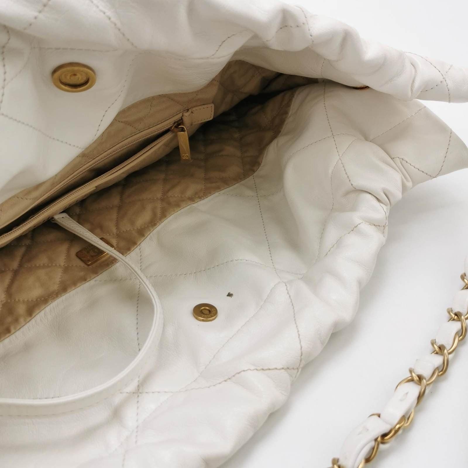 Chanel 22 Hobo Bag Medium Shiny Calfskin Leather White with Gold-tone Hardware 3