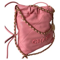 CHANEL 22 Mini-Handtasche Rosa Koralle Goldtone NEU