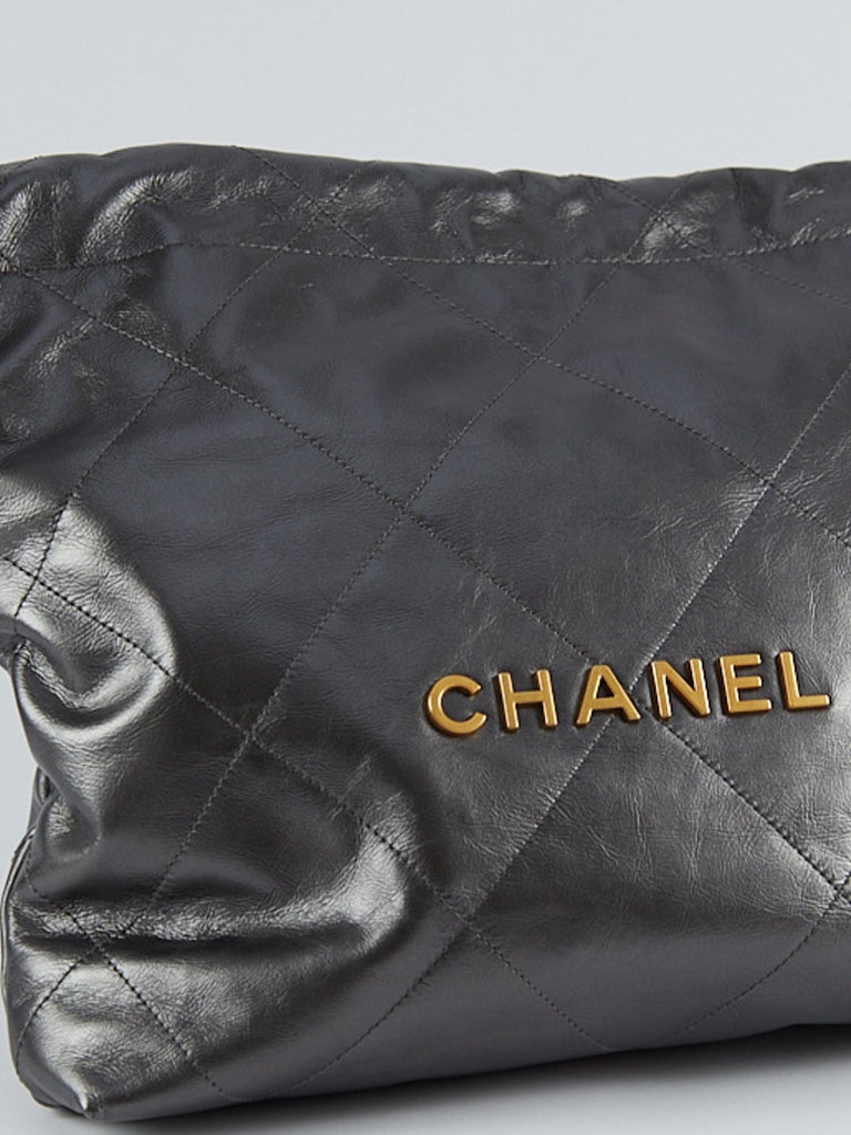 Best Quality 1:1 Mirror Chanel 22 Handbag in Grey Calfskin & Gold-Tone  Metal