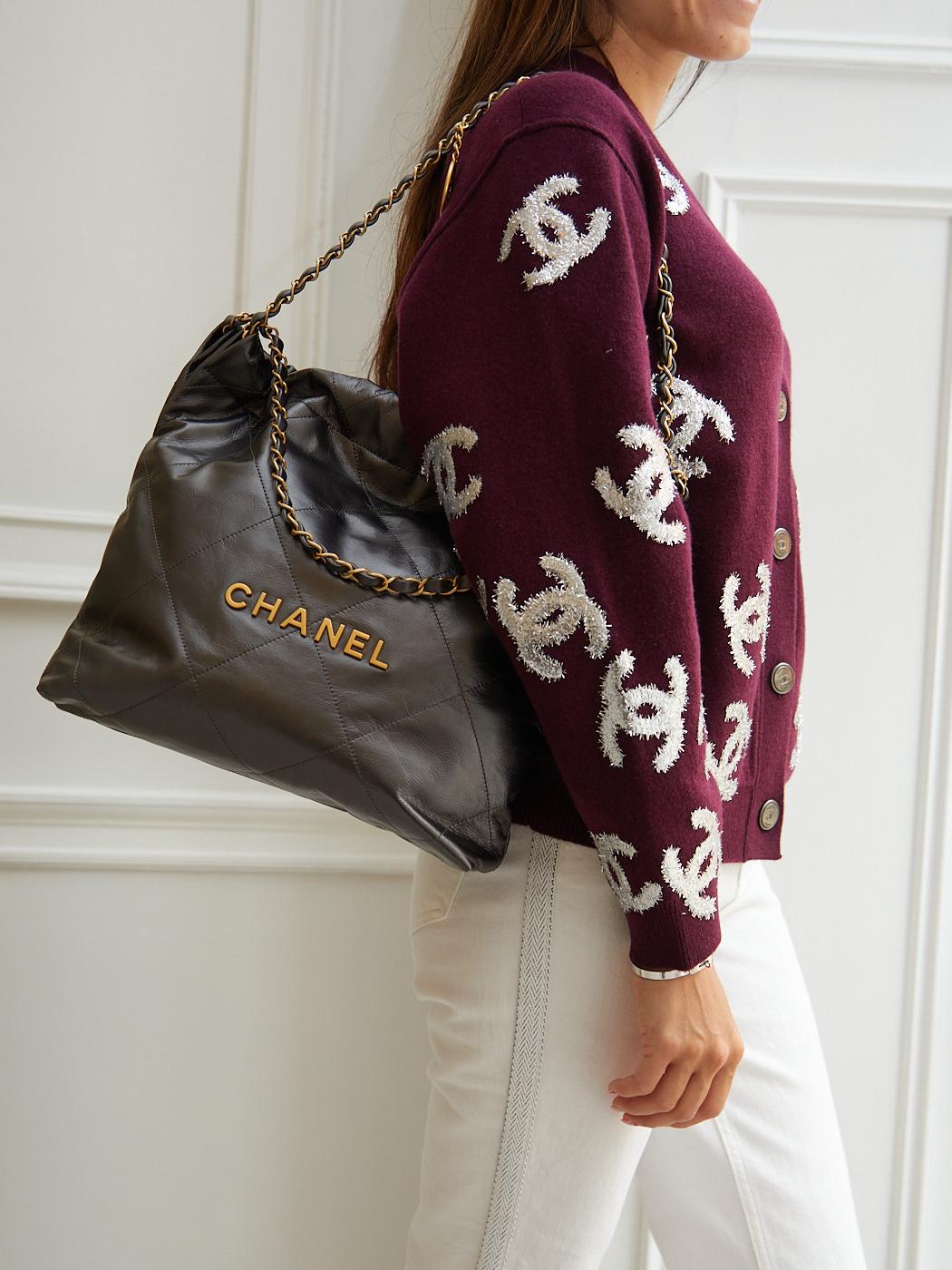 Women's or Men's CHANEL 22 SMALL BAG METALLIC Lambskin Leather with Gold-Tone & Ruthenium-Finish