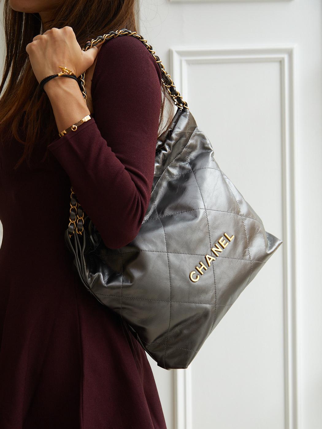 CHANEL 22 SMALL BAG METALLIC Lambskin Leather with Gold-Tone & Ruthenium-Finish 2