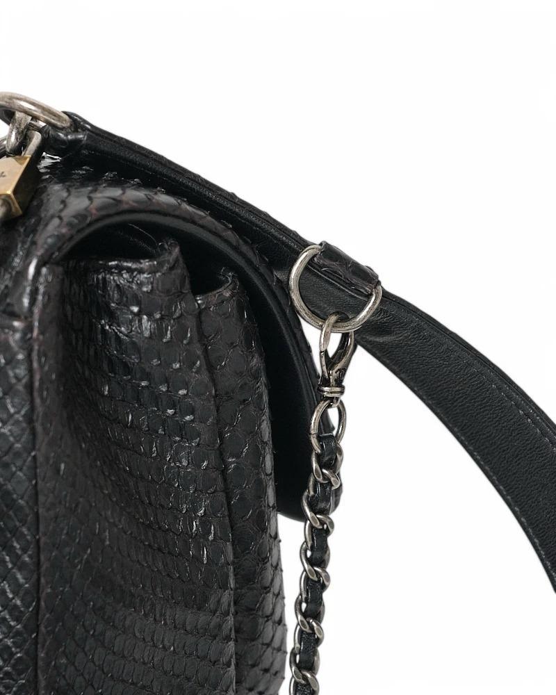 Chanel 22 Timeless Double Chain Black For Sale 7