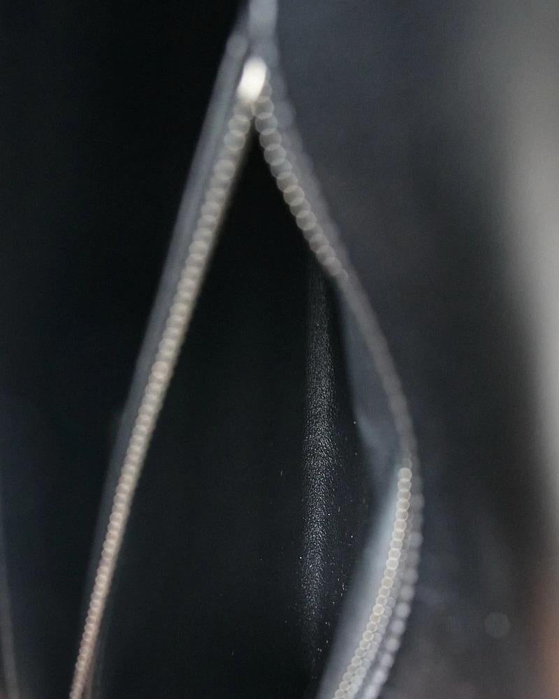 Chanel 22 Timeless Double Chain Black For Sale 13