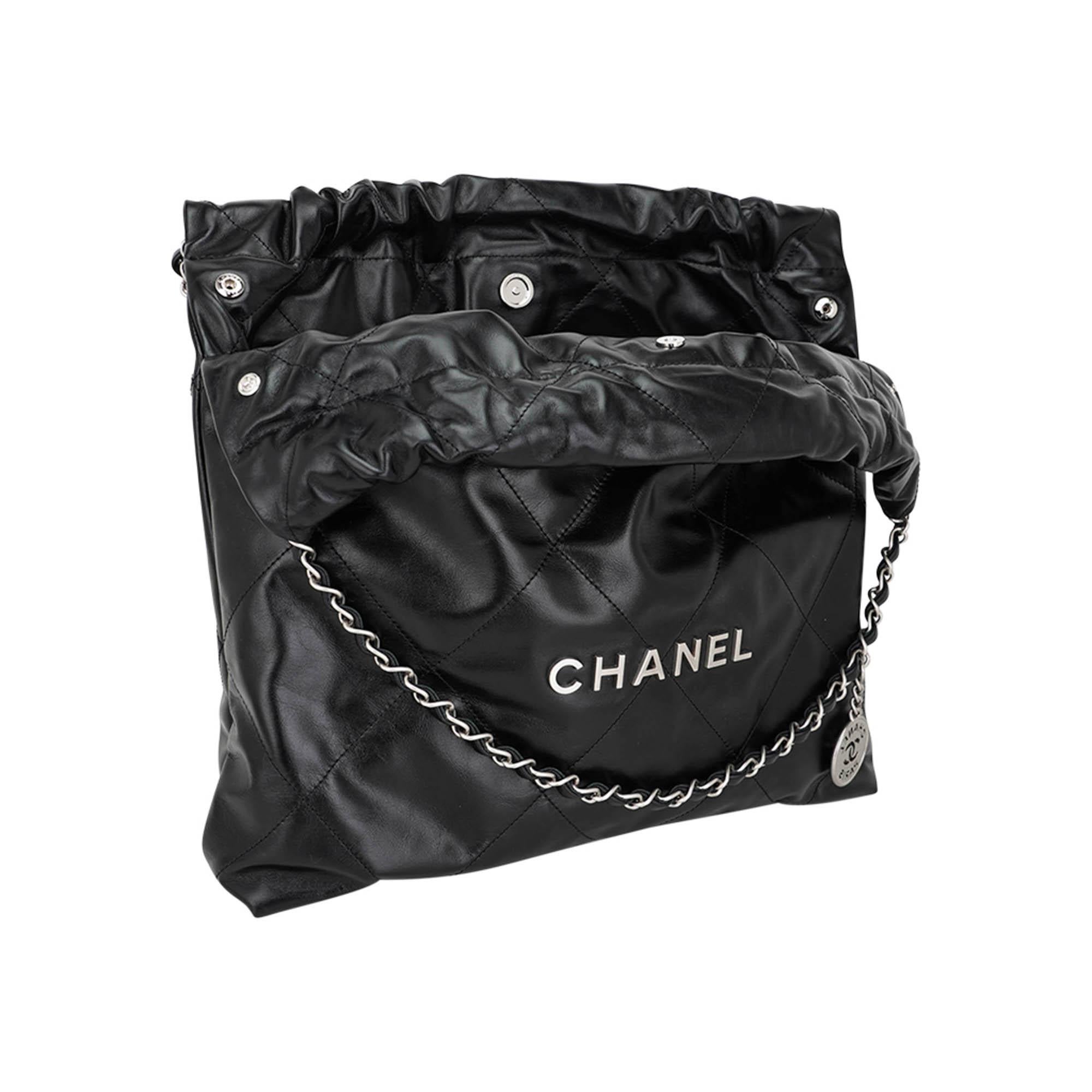 Chanel 22 Tote Quilted Diamond Stitched Hobo Bag with Brushed Silver Hardware For Sale 2