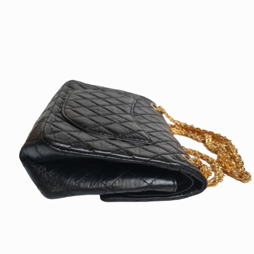 Chanel 225 Medium Schwarze Reissue GHW Tasche im Angebot 9