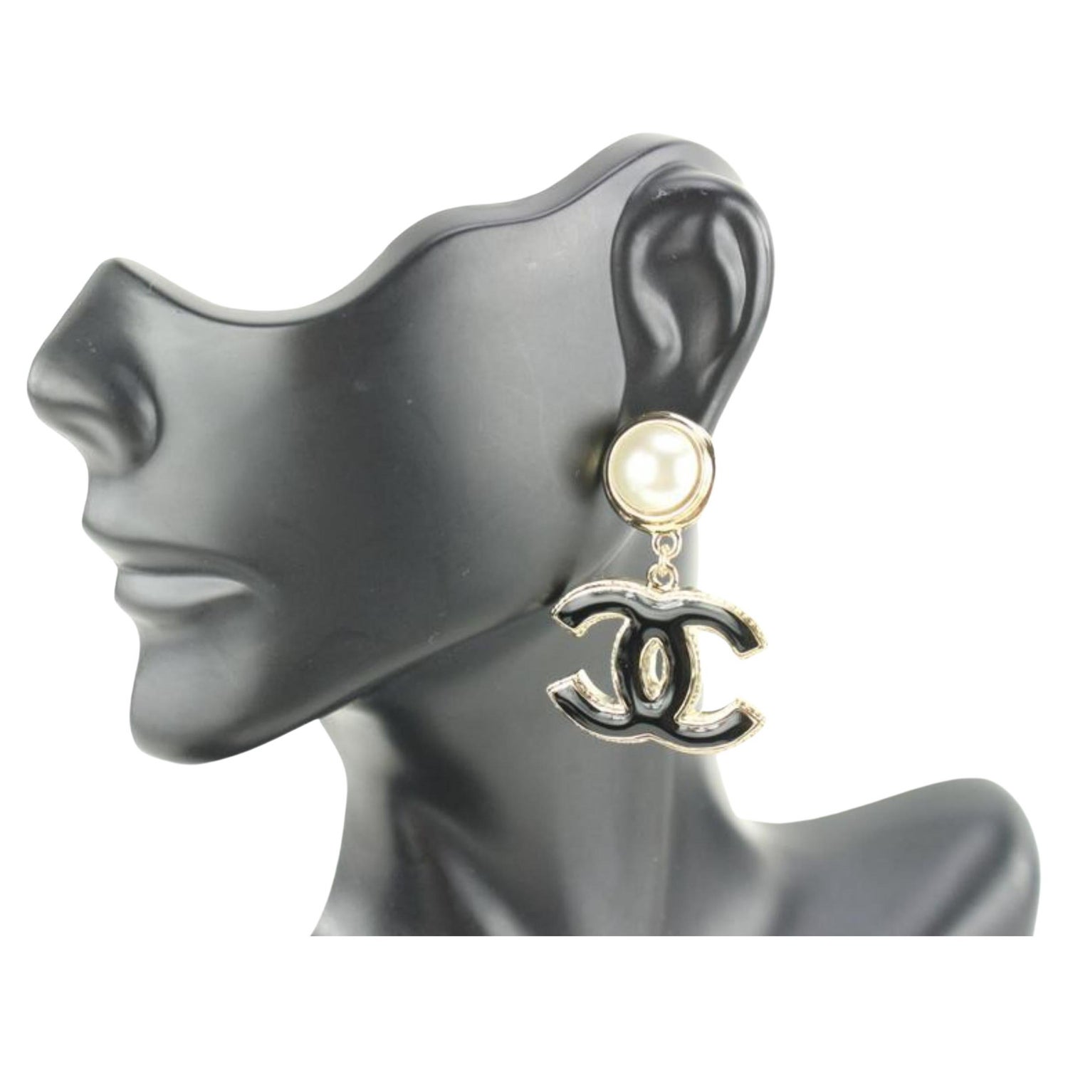 Chanel Metal Obazine CC Earrings Gold in Gold Metal with Gold-tone - US