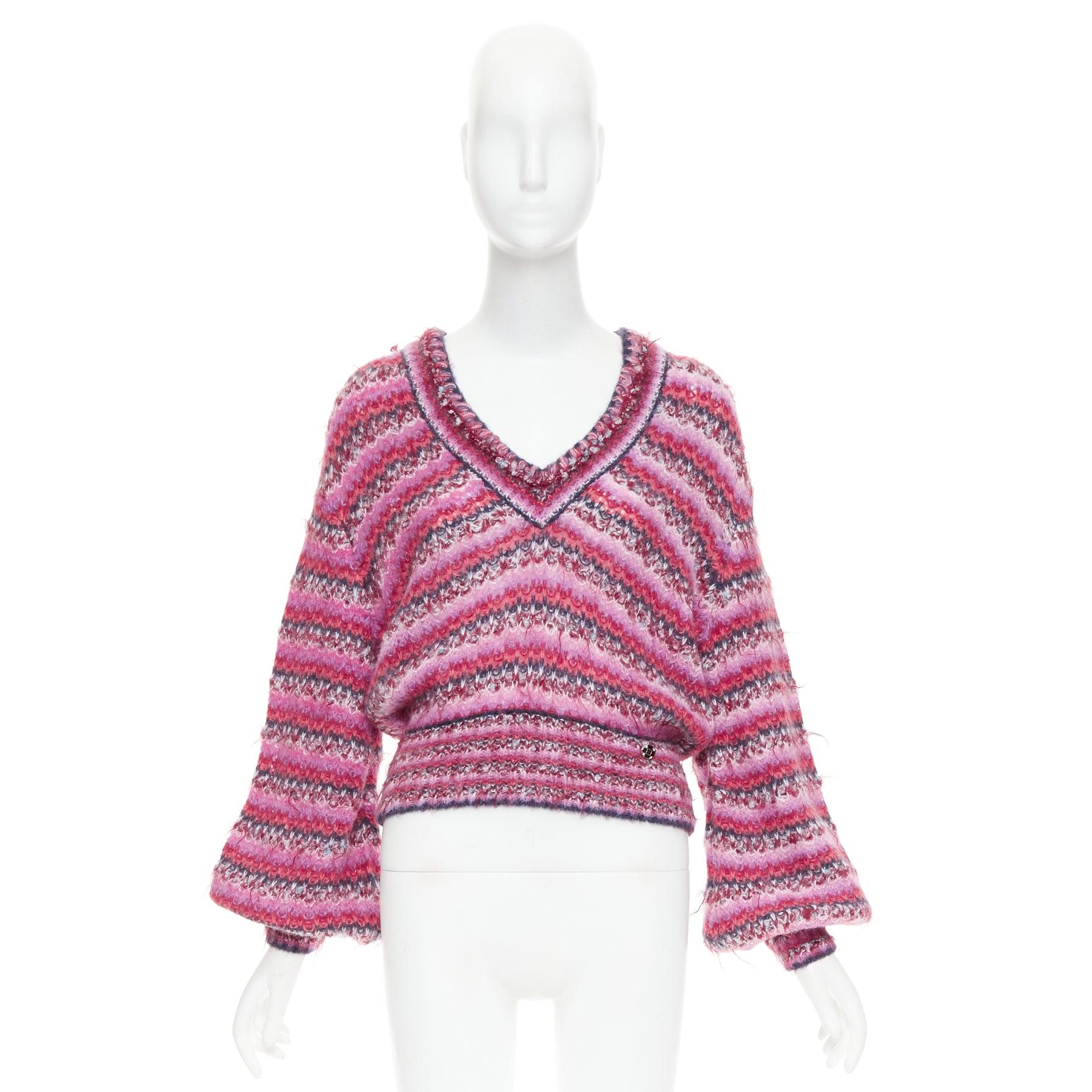 CHANEL 22A pink alpaca blend striped loose knit Vneck CC logo sweater FR38 M For Sale 4