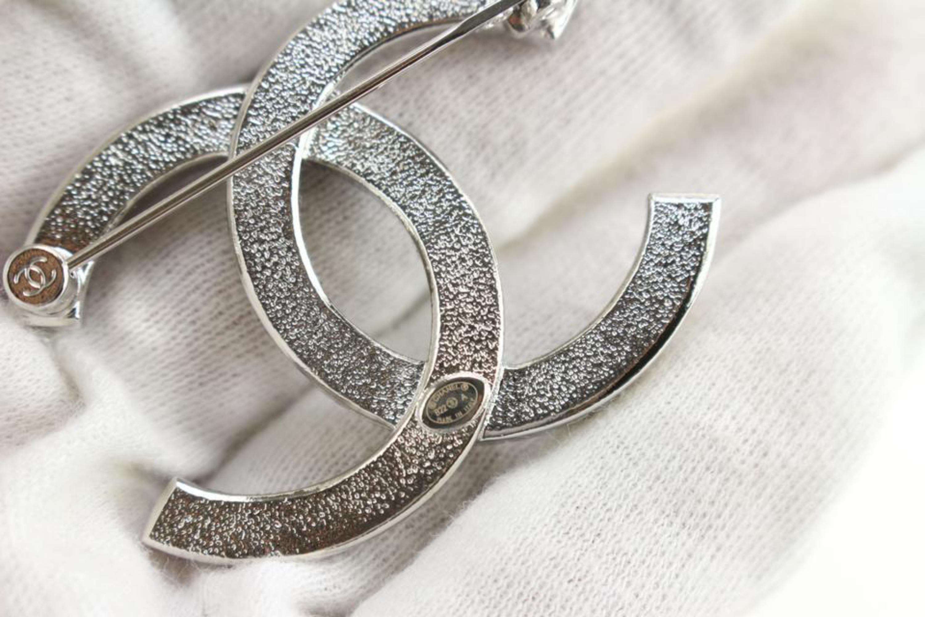 Women's Chanel 22A Silver x Crystal x Black CC Logo Brooch Pin 98ch630s