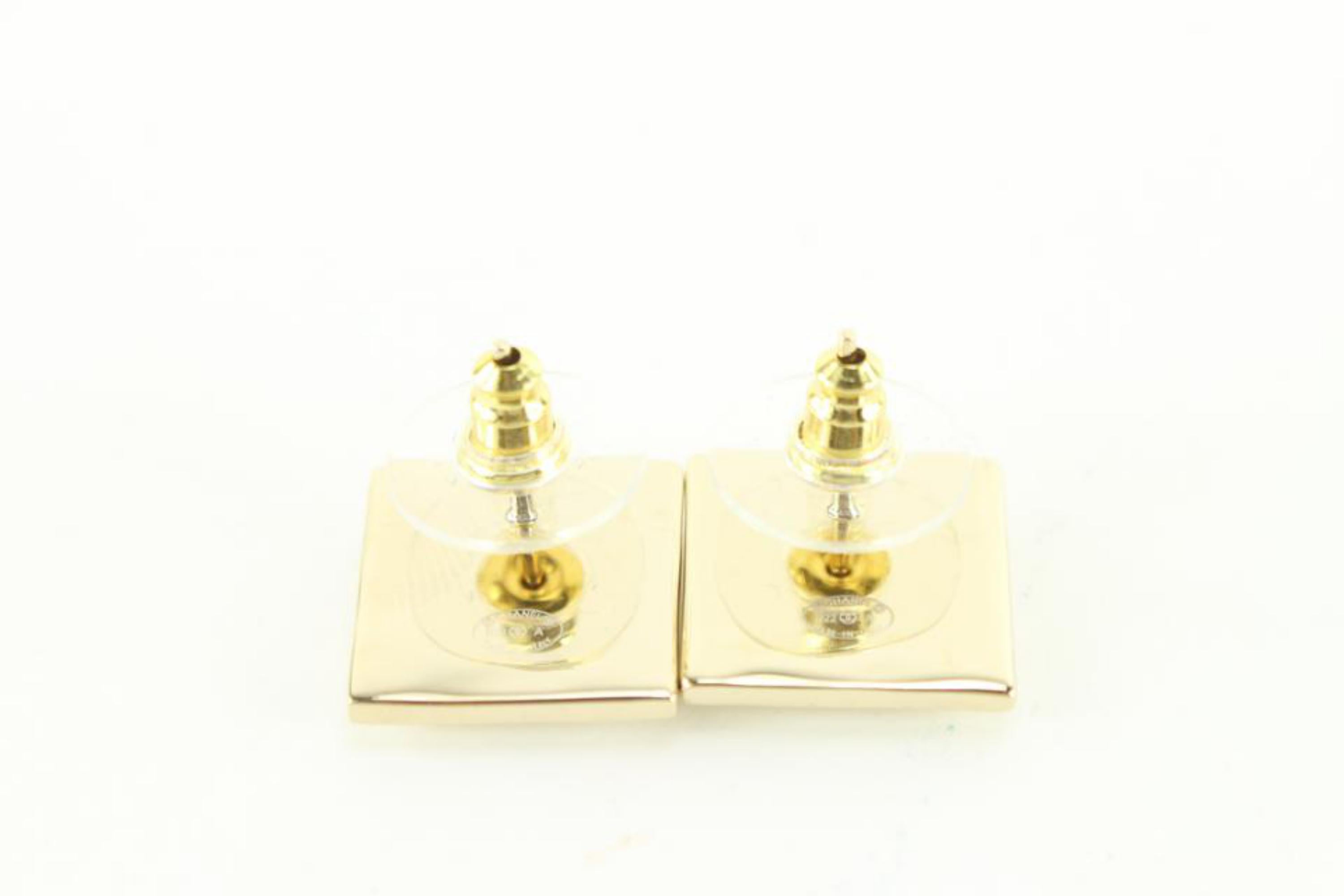 Women's Chanel 22A Square CC Earrings Pierce 23cz76s