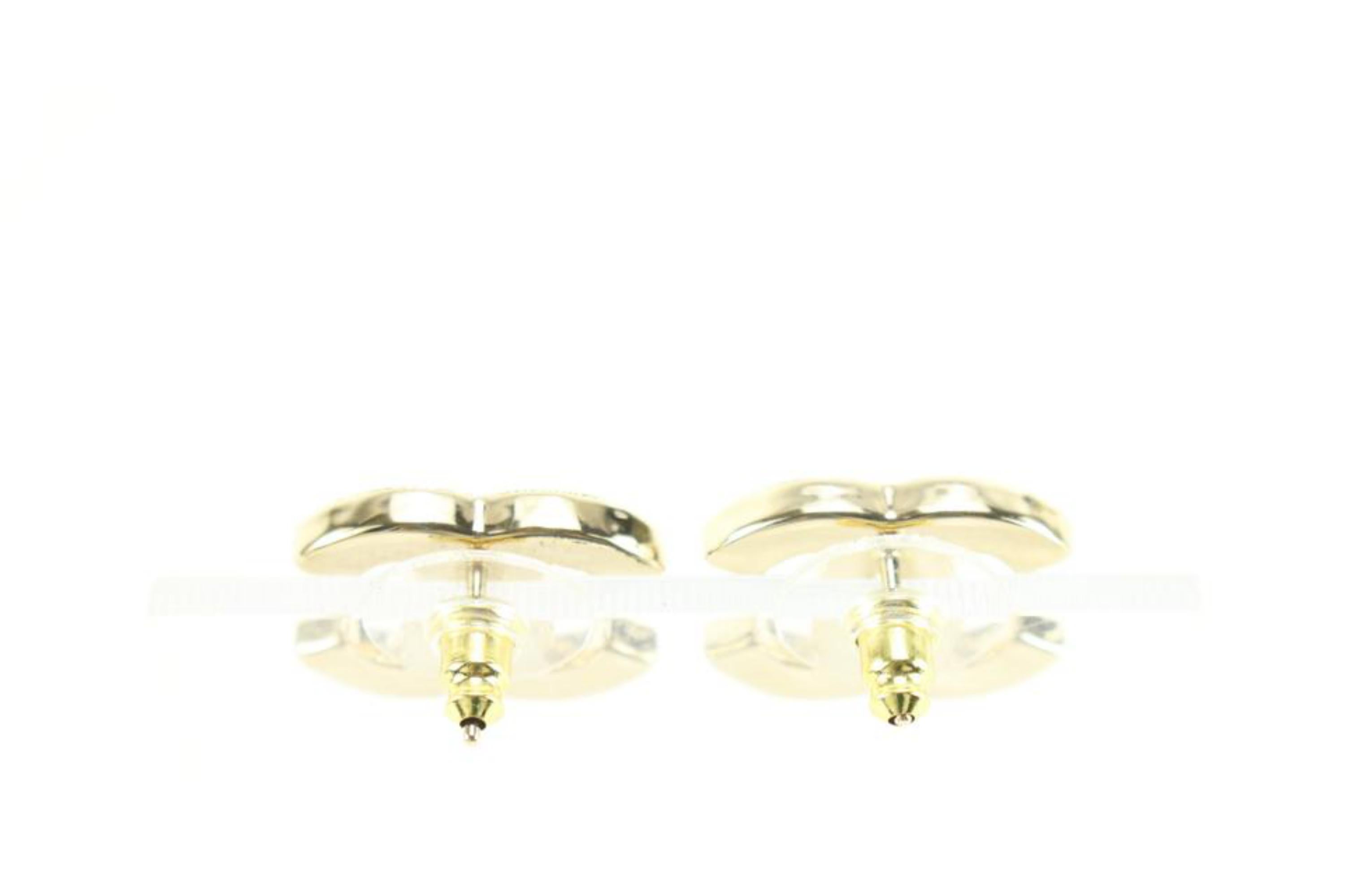 Chanel 22a White x Gold CC Logo Pierce Earrings 83cz629s 1