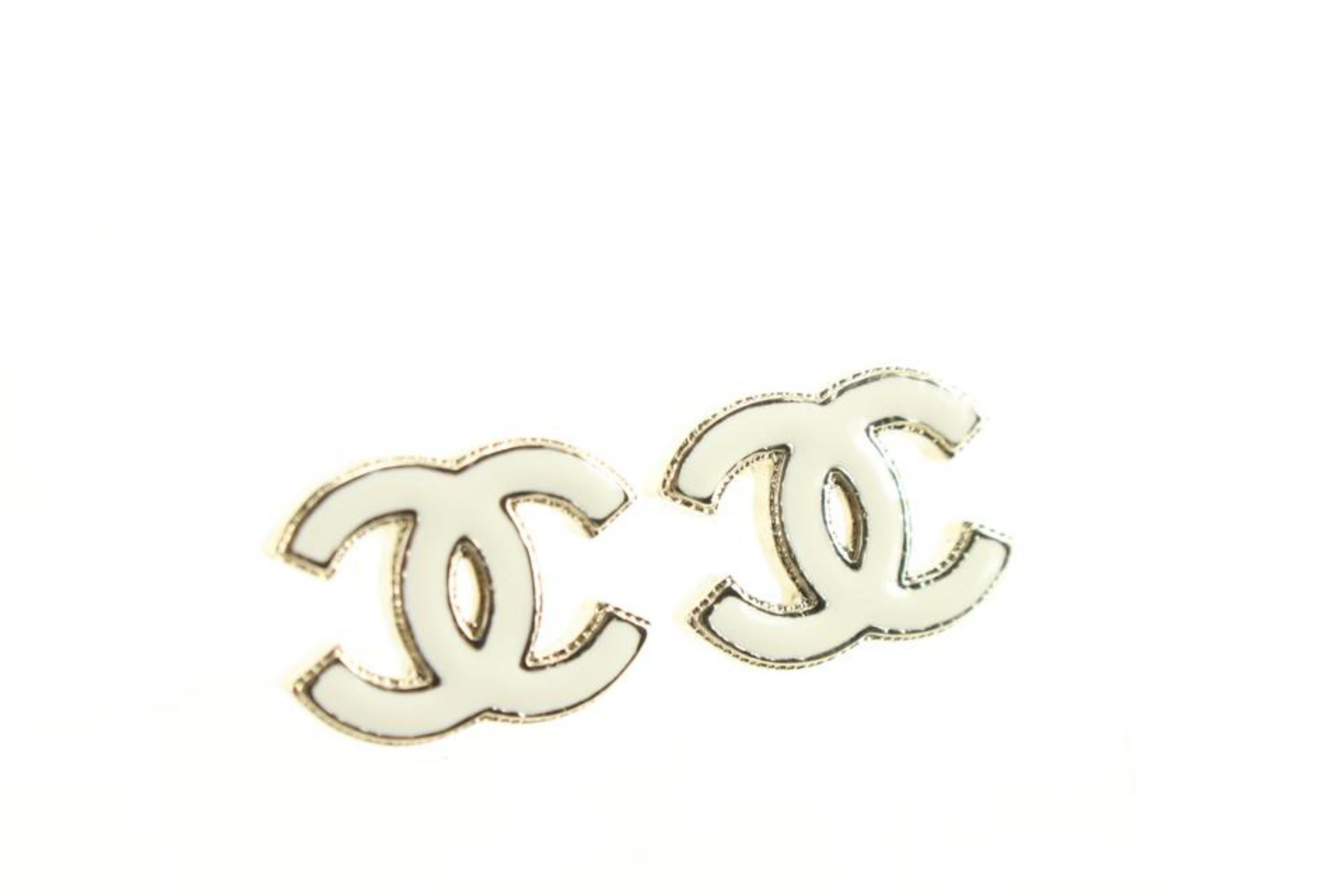 Chanel 22a White x Gold CC Logo Pierce Earrings 83cz629s 2