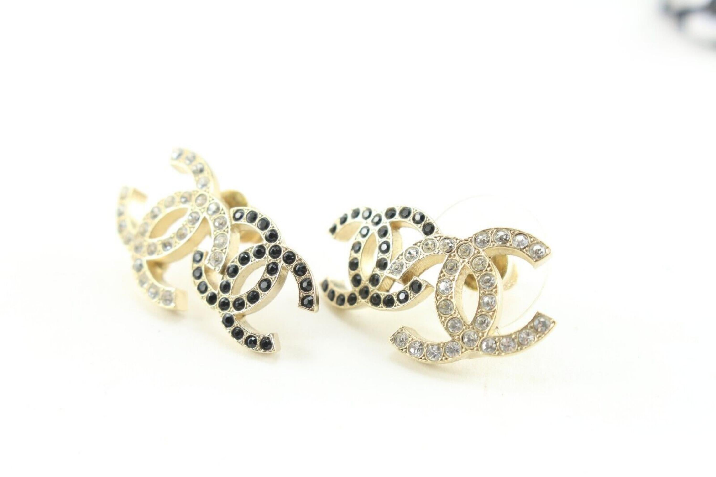 Beige Chanel 22B Double CC Logo Pierce Earrings Crystal Black Gold 2CK0509 For Sale