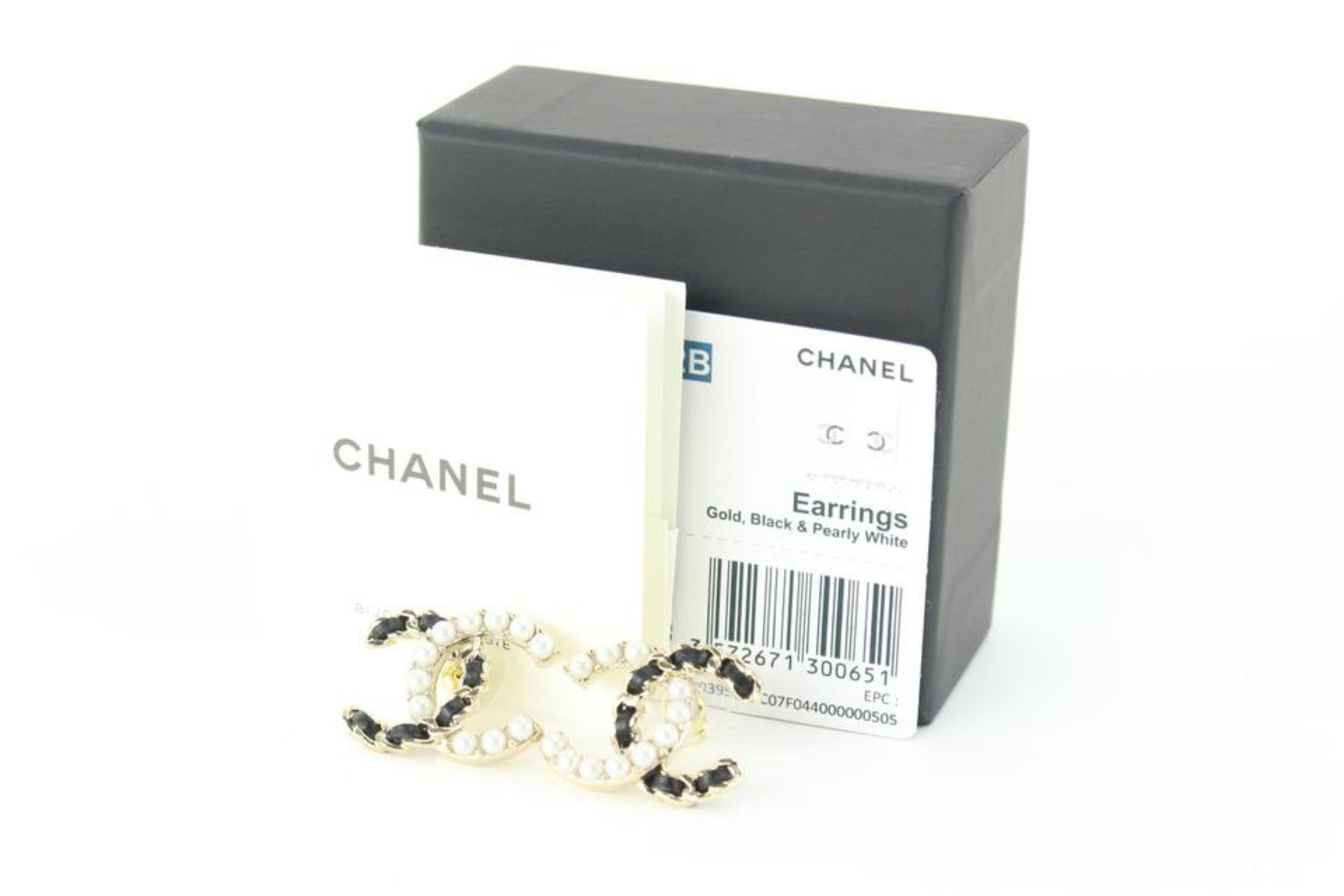 Chanel 22B Pearl x Black Crystal CC Logo Pierce Earrings 81ck727s 5