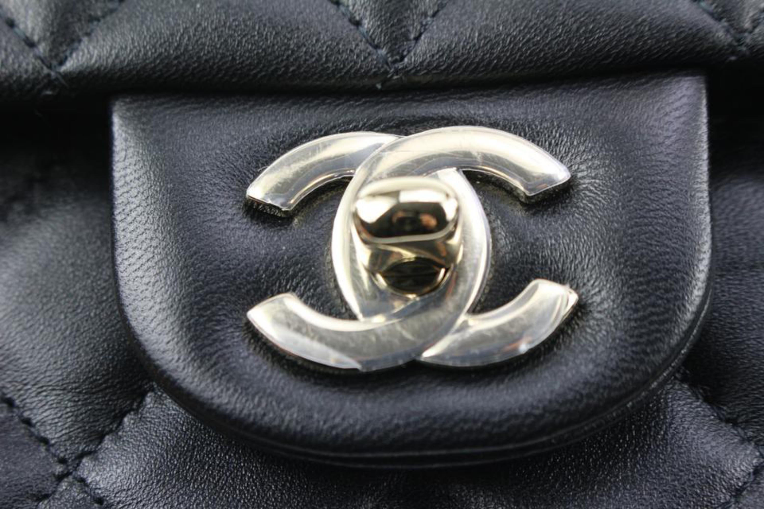 Chanel 22C Black Quilted Lambskin Mini Classic Flap Gold Chain 37c12 For Sale 3