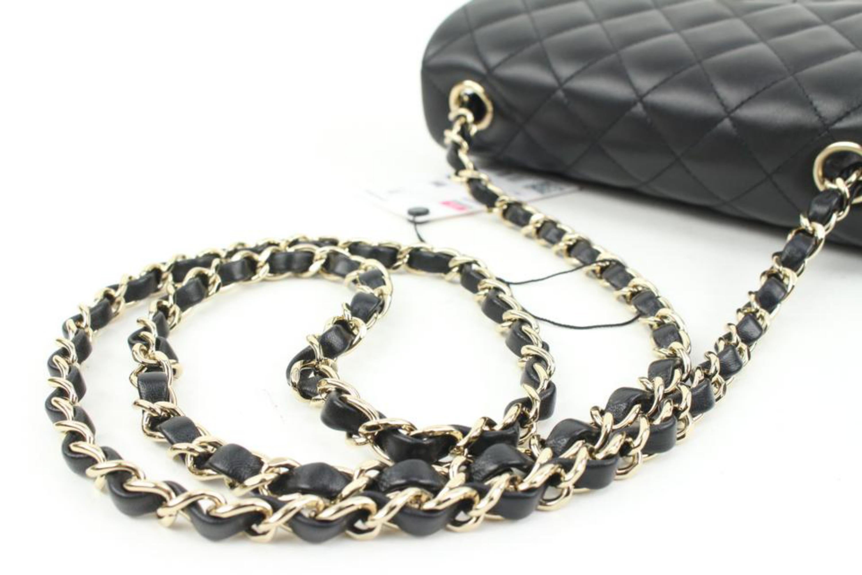 Women's Chanel 22C Black Quilted Lambskin Mini Classic Flap Gold Chain 37c12 For Sale