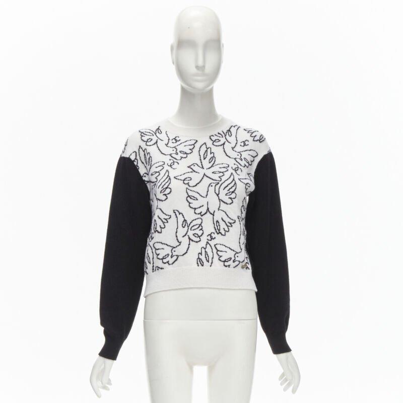 CHANEL 22C cachemire noir blanc Dove bird CC pull-over FR34 XS en vente 5