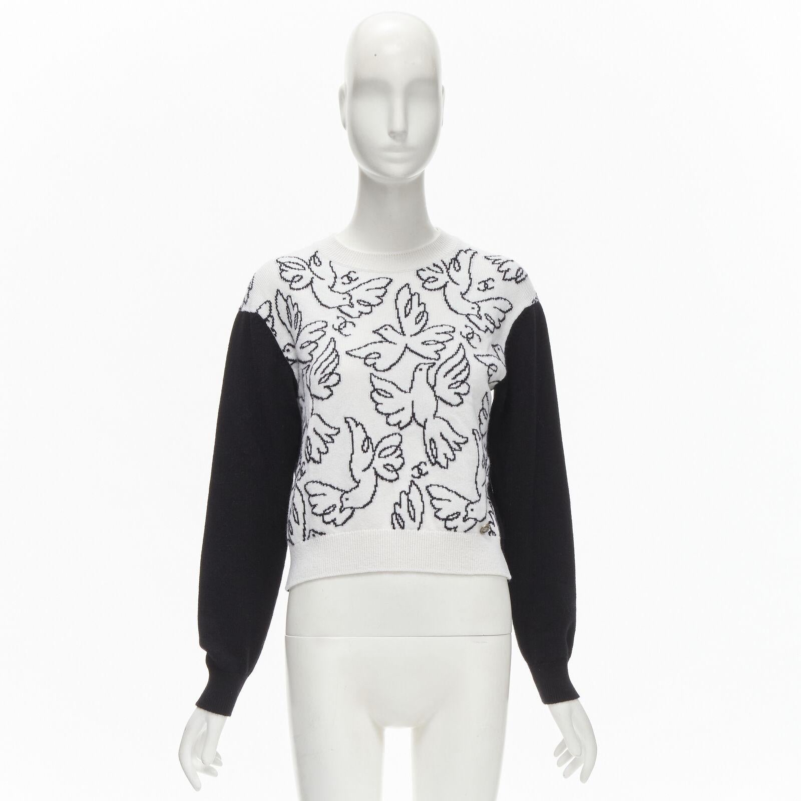 CHANEL 22C cashmere black white Dove bird CC pullover sweater FR34 XS For Sale 5