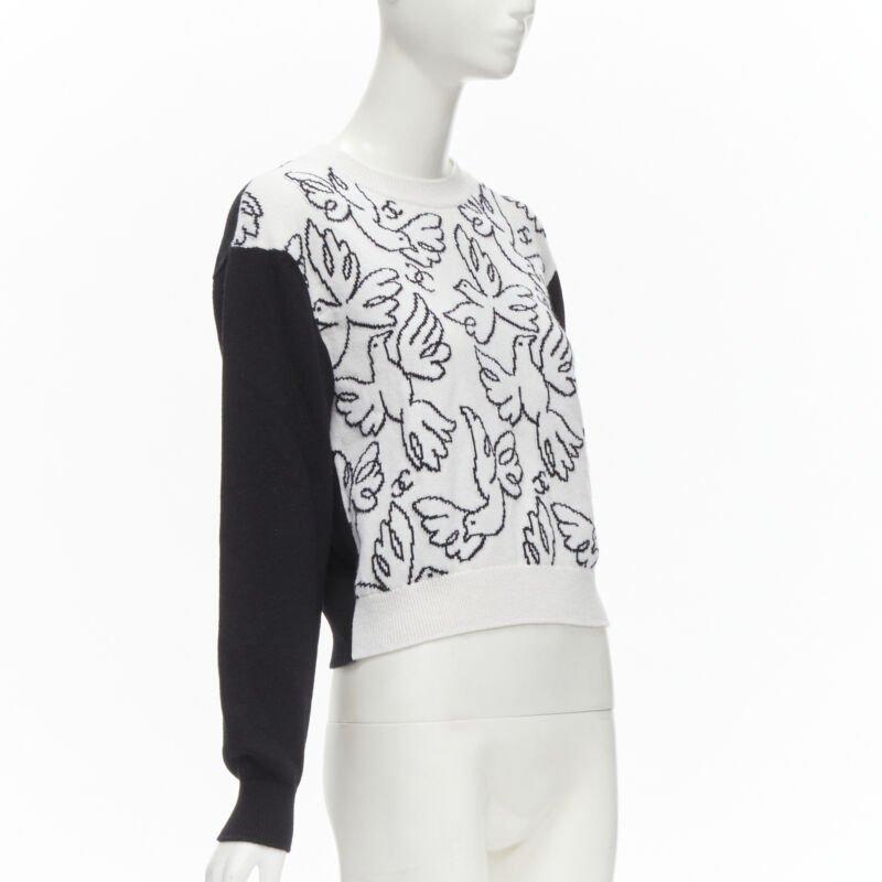 Gris CHANEL 22C cachemire noir blanc Dove bird CC pull-over FR34 XS en vente