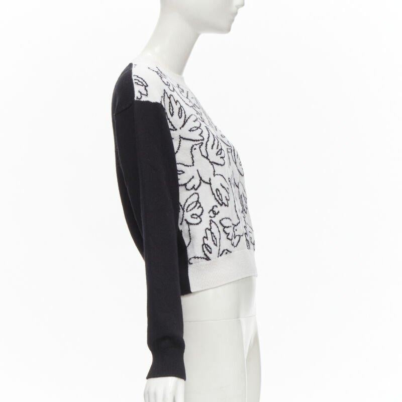 CHANEL 22C cachemire noir blanc Dove bird CC pull-over FR34 XS Excellent état - En vente à Hong Kong, NT