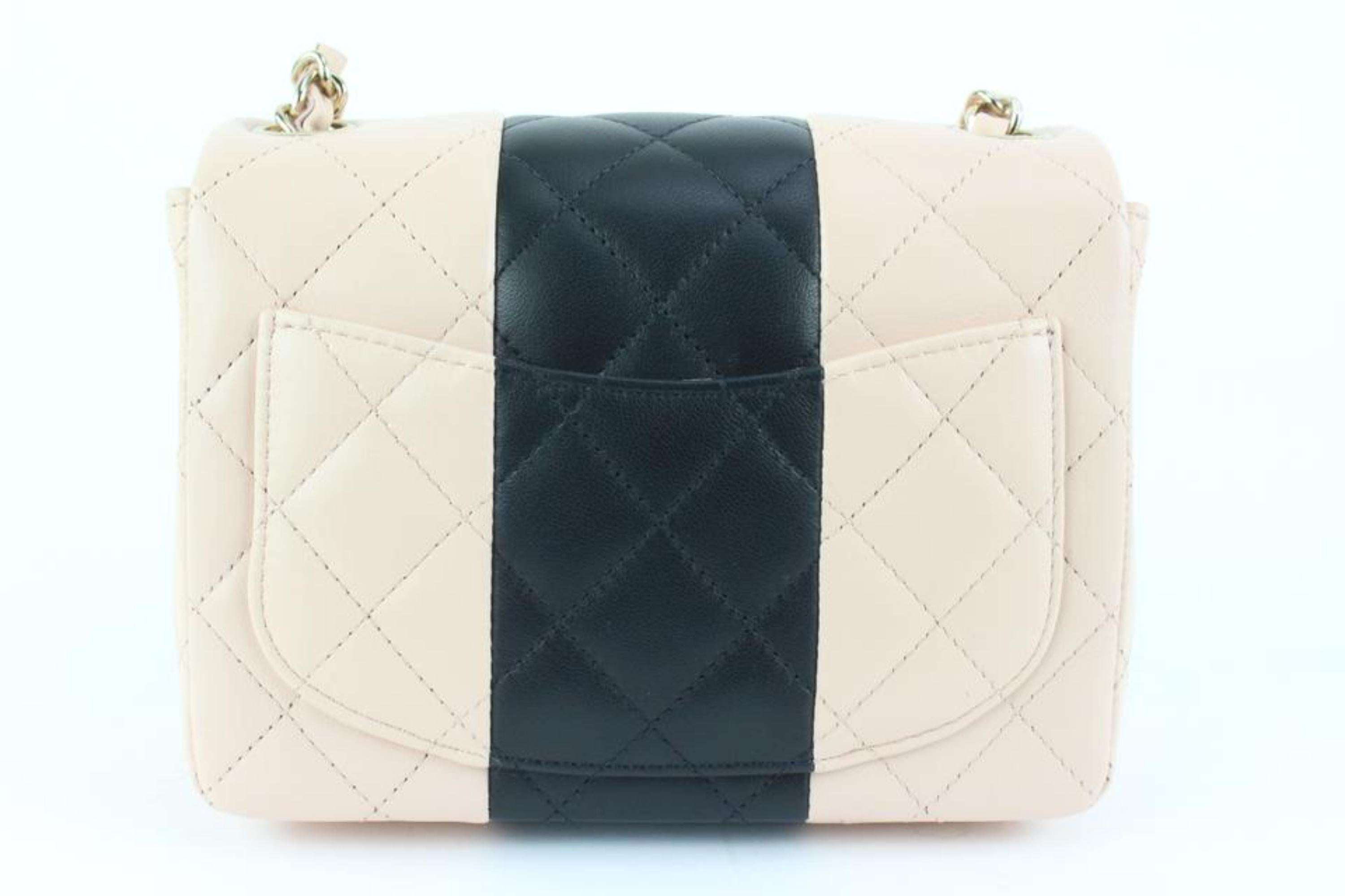 Chanel 22C Light Beige Black Lambskin Mini Square Classic Flap 112ca24 For Sale 3