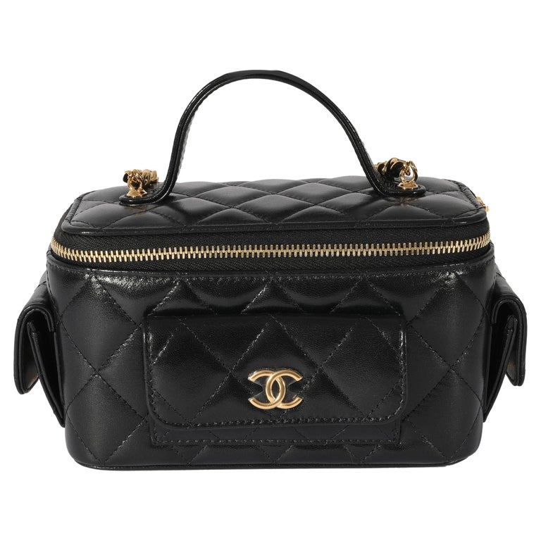 Chanel 22K Leather Vanity With Chain For Sale at 1stDibs